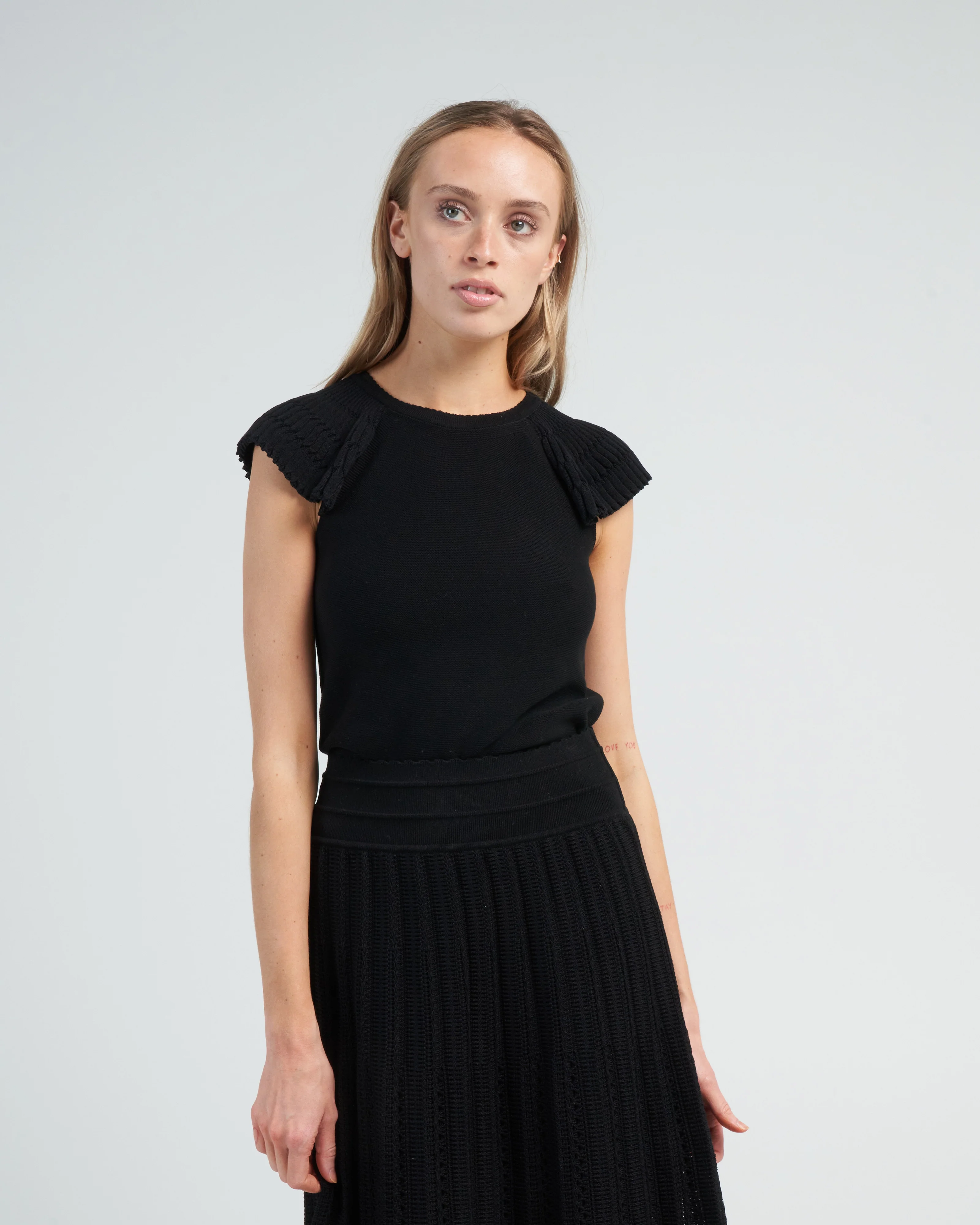 ruffled raglan - deep black - Image 3