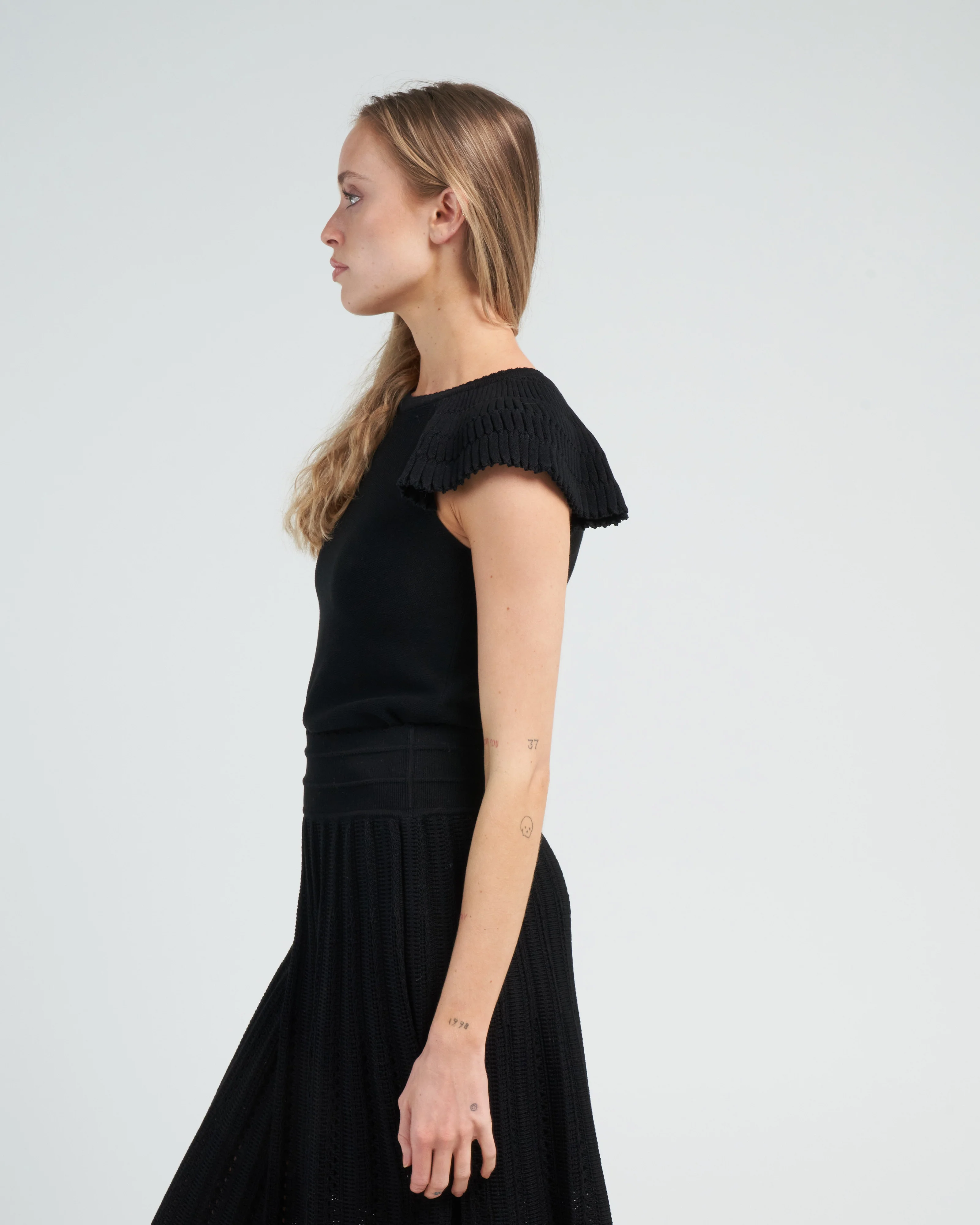 ruffled raglan - deep black - Image 4