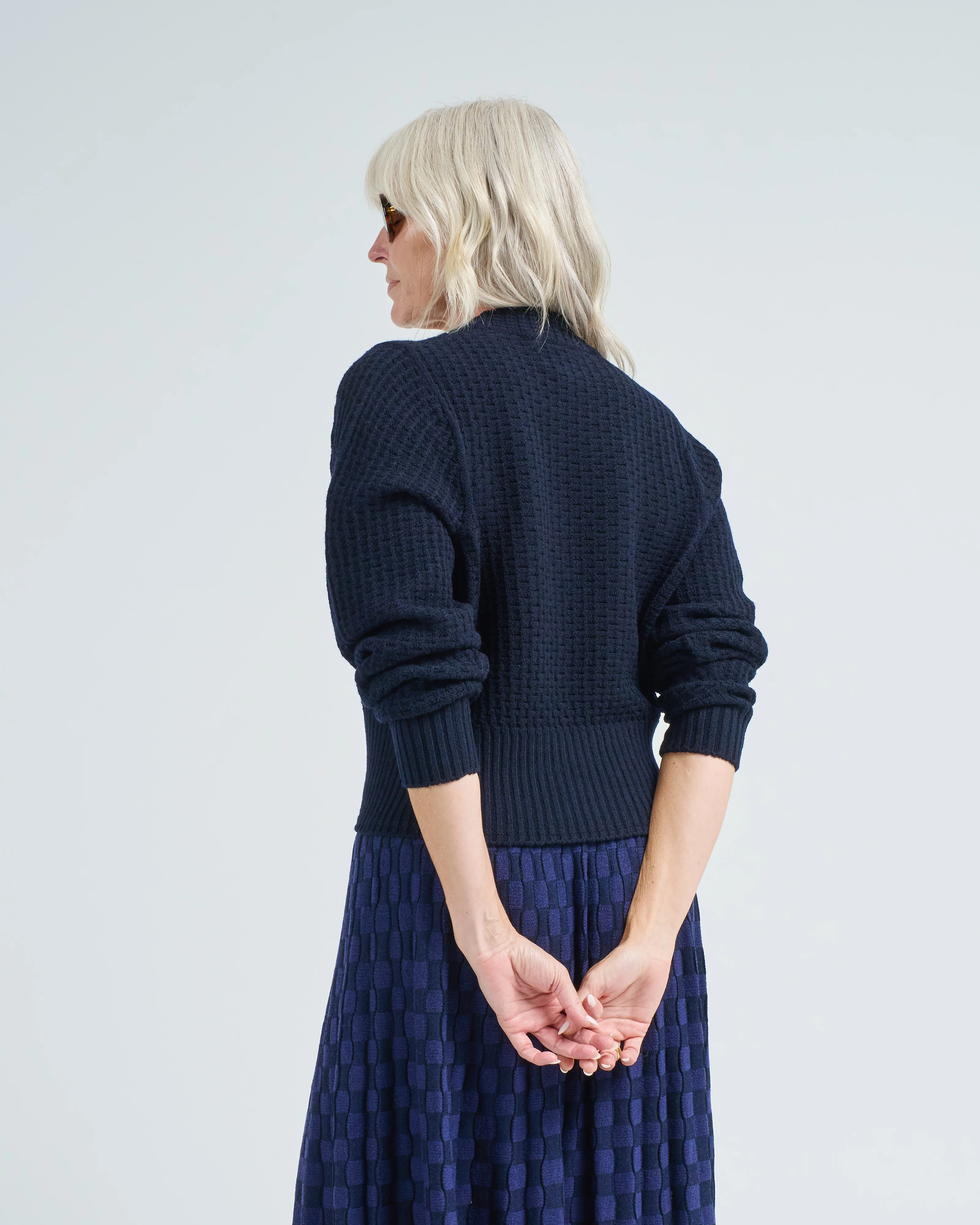textured long sleeve sweater - Image 4