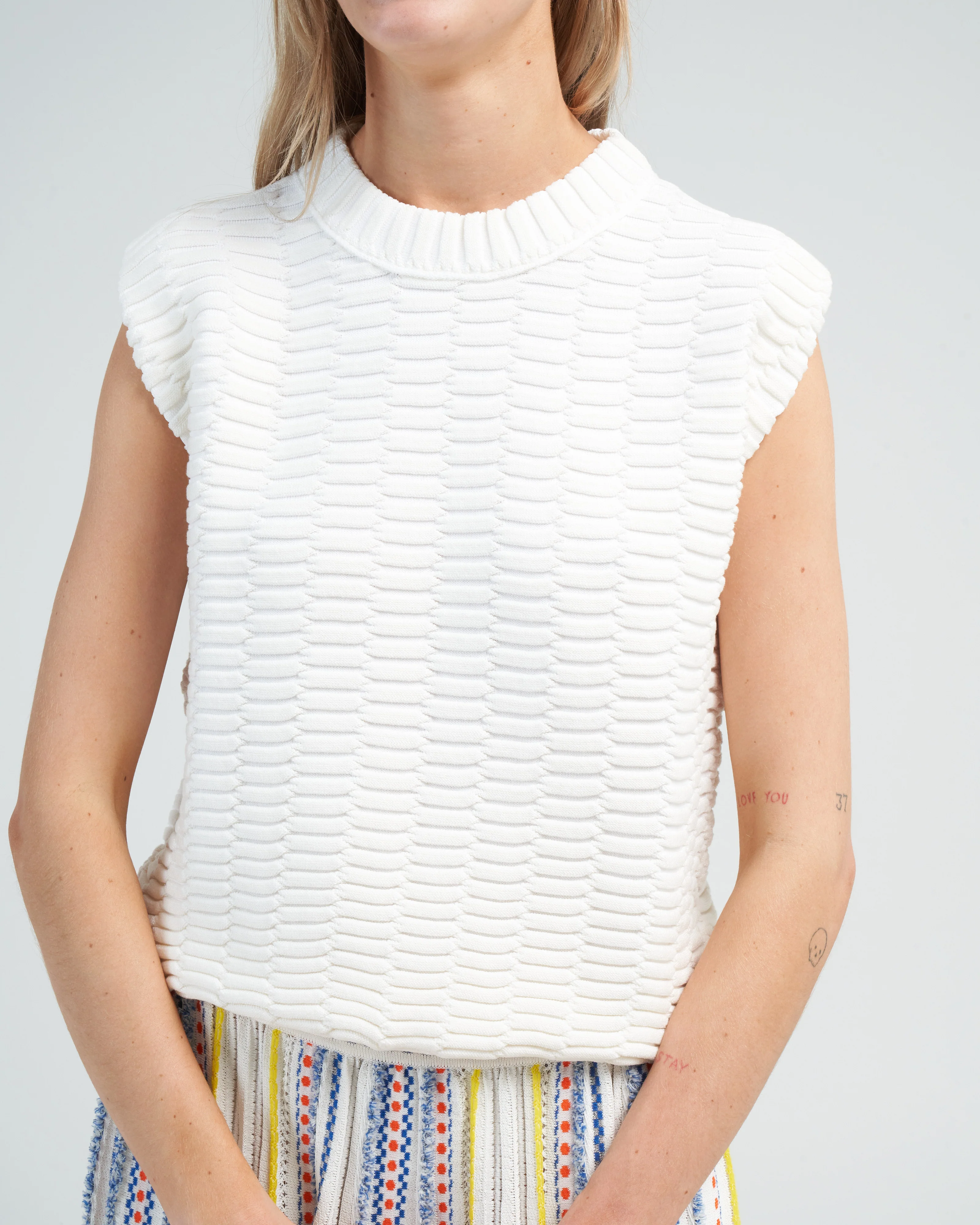 structured top zellige stitch - milk