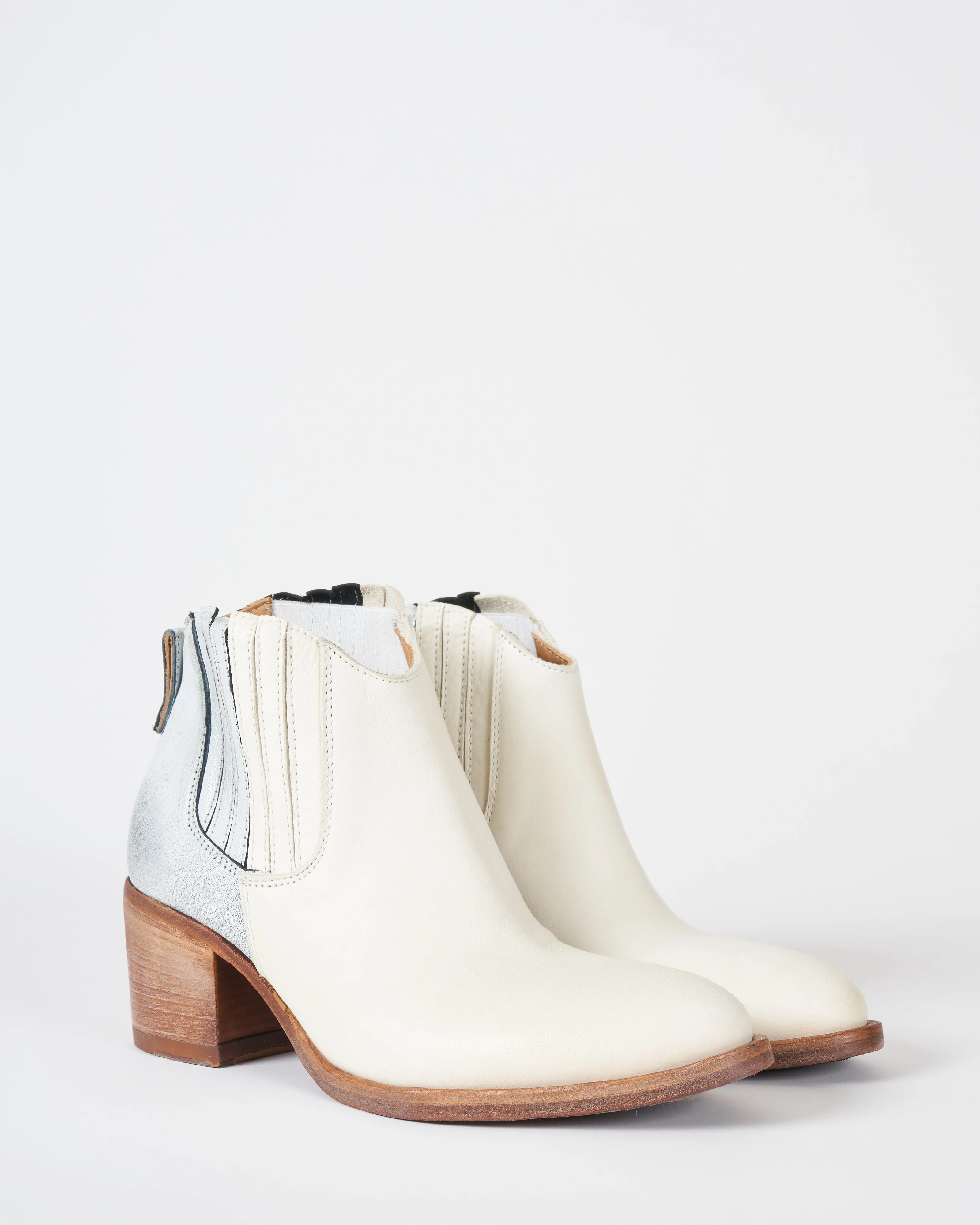 lucy d ar lux bianco + vulcano cuoio gomma