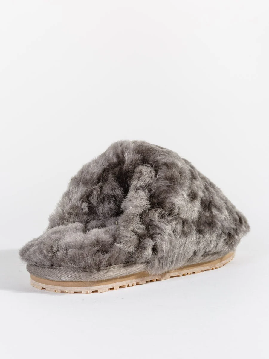 fur slipper - charcoal - Image 5