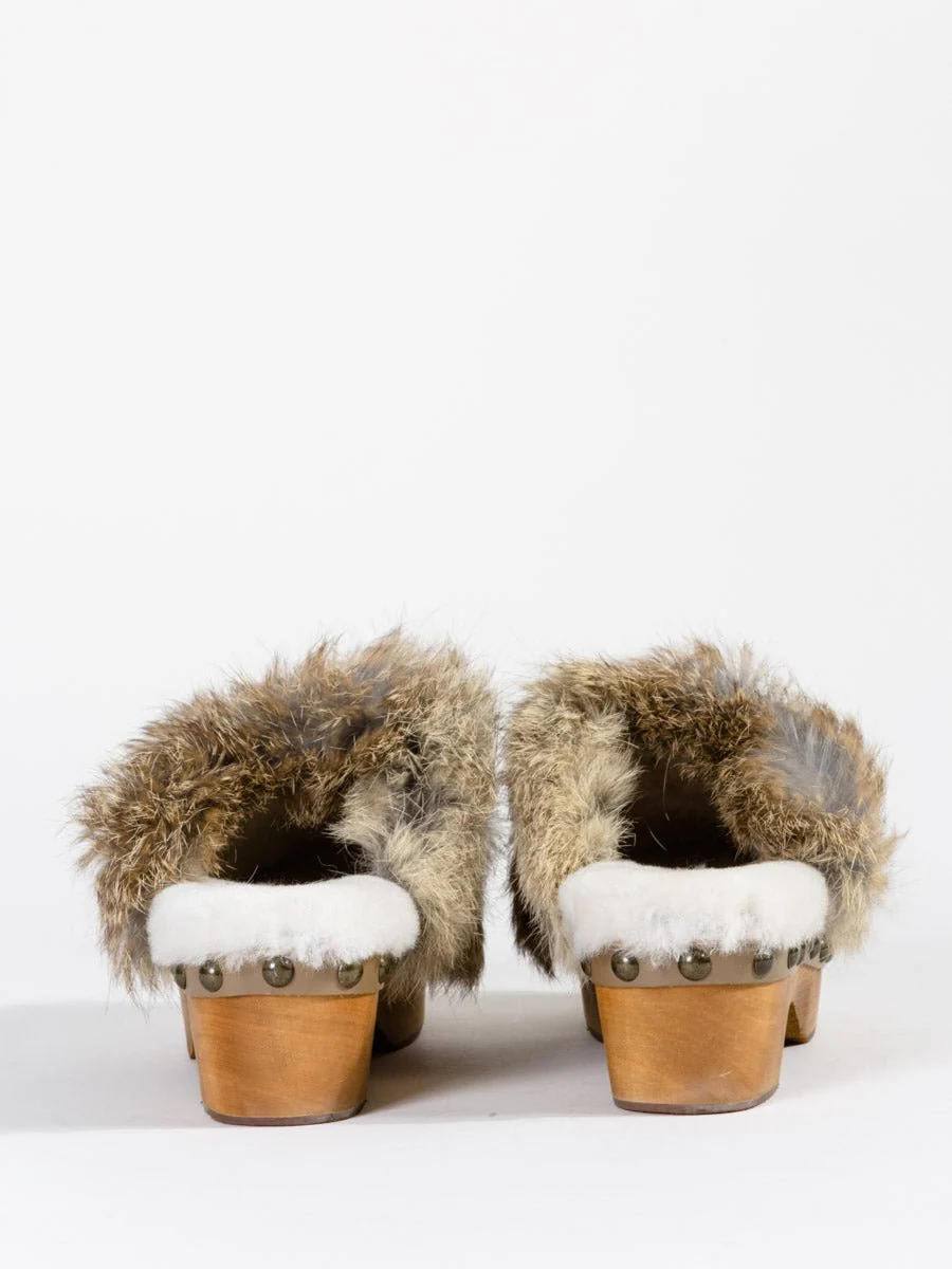 clog with rabbit trim - Image 5