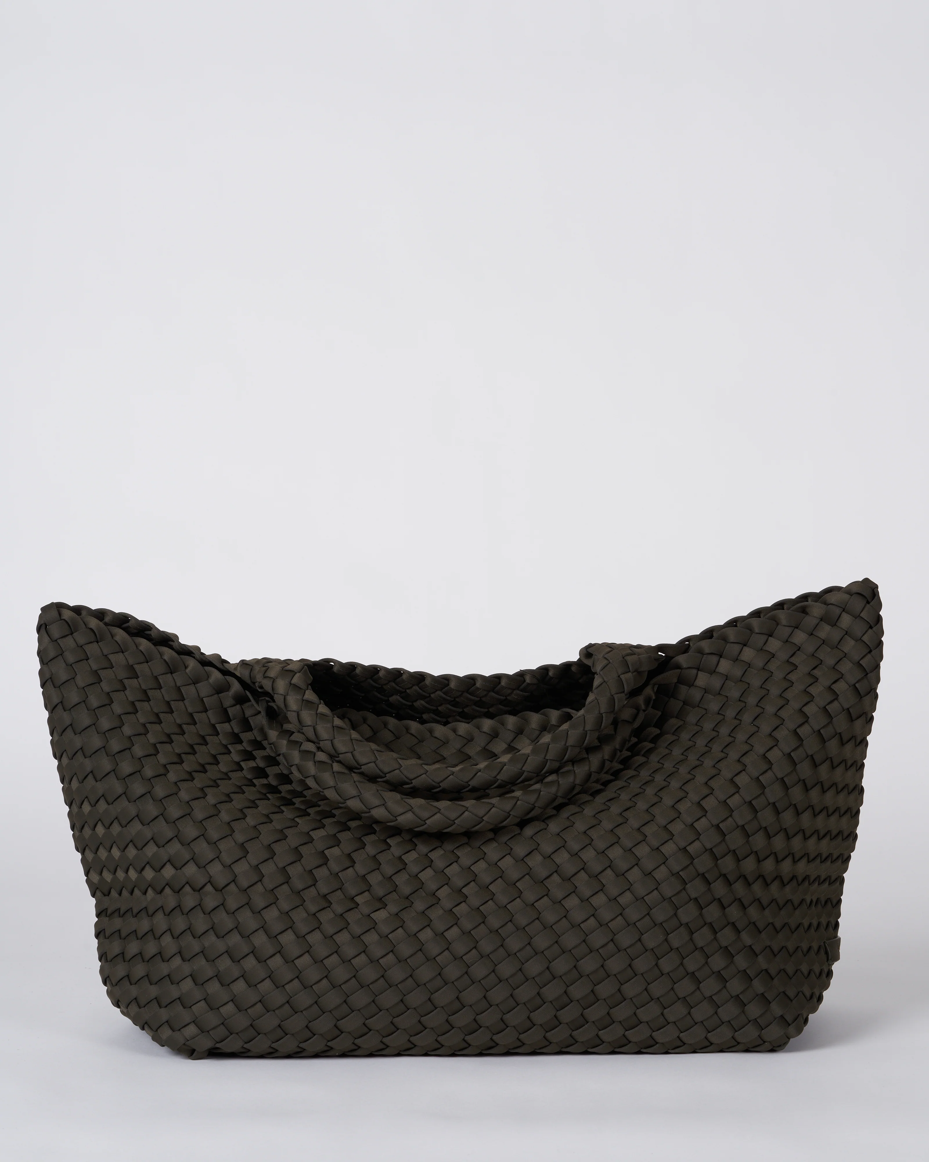 st barths medium tote - moss - Image 6