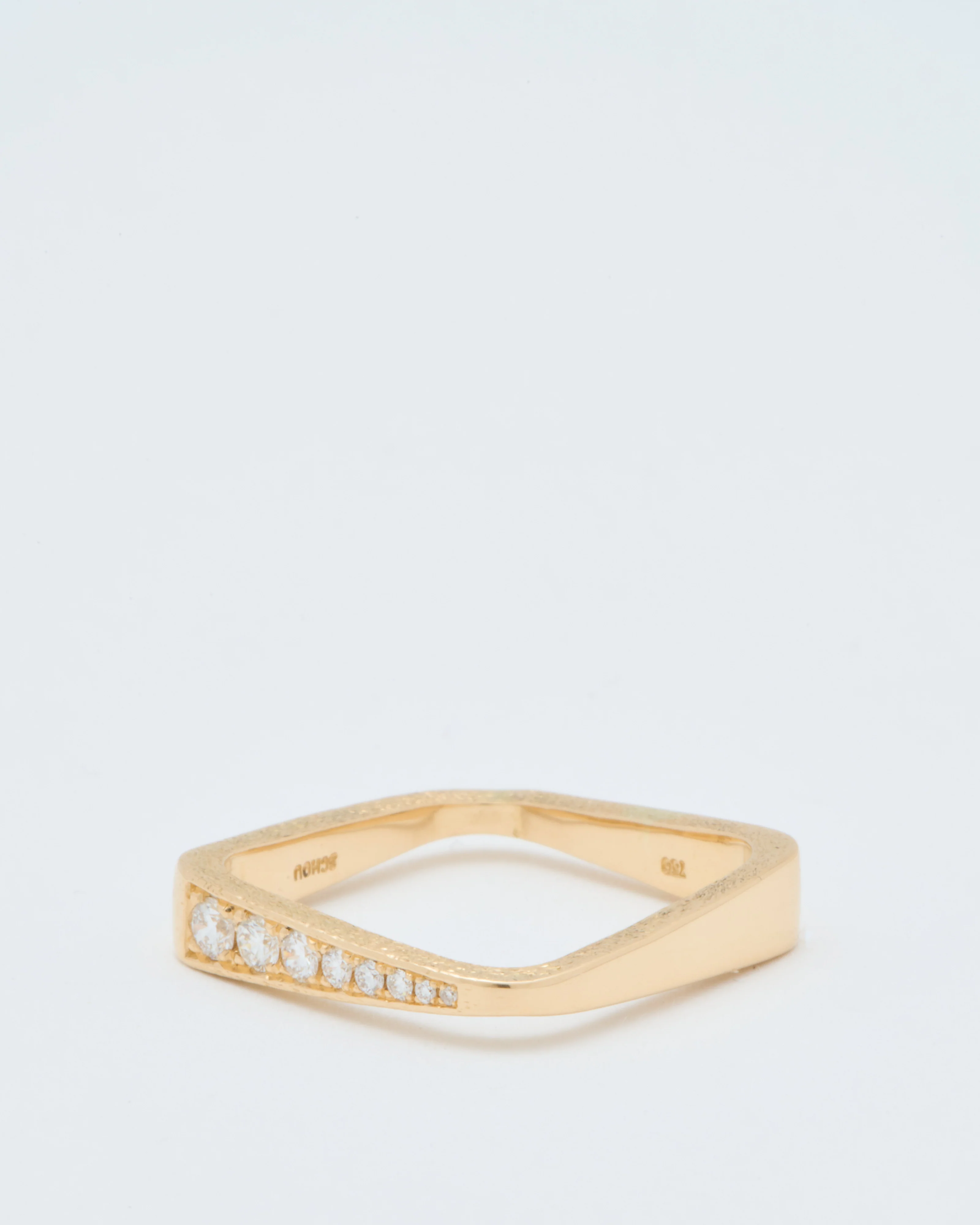 square ring in single side progression - Image 3