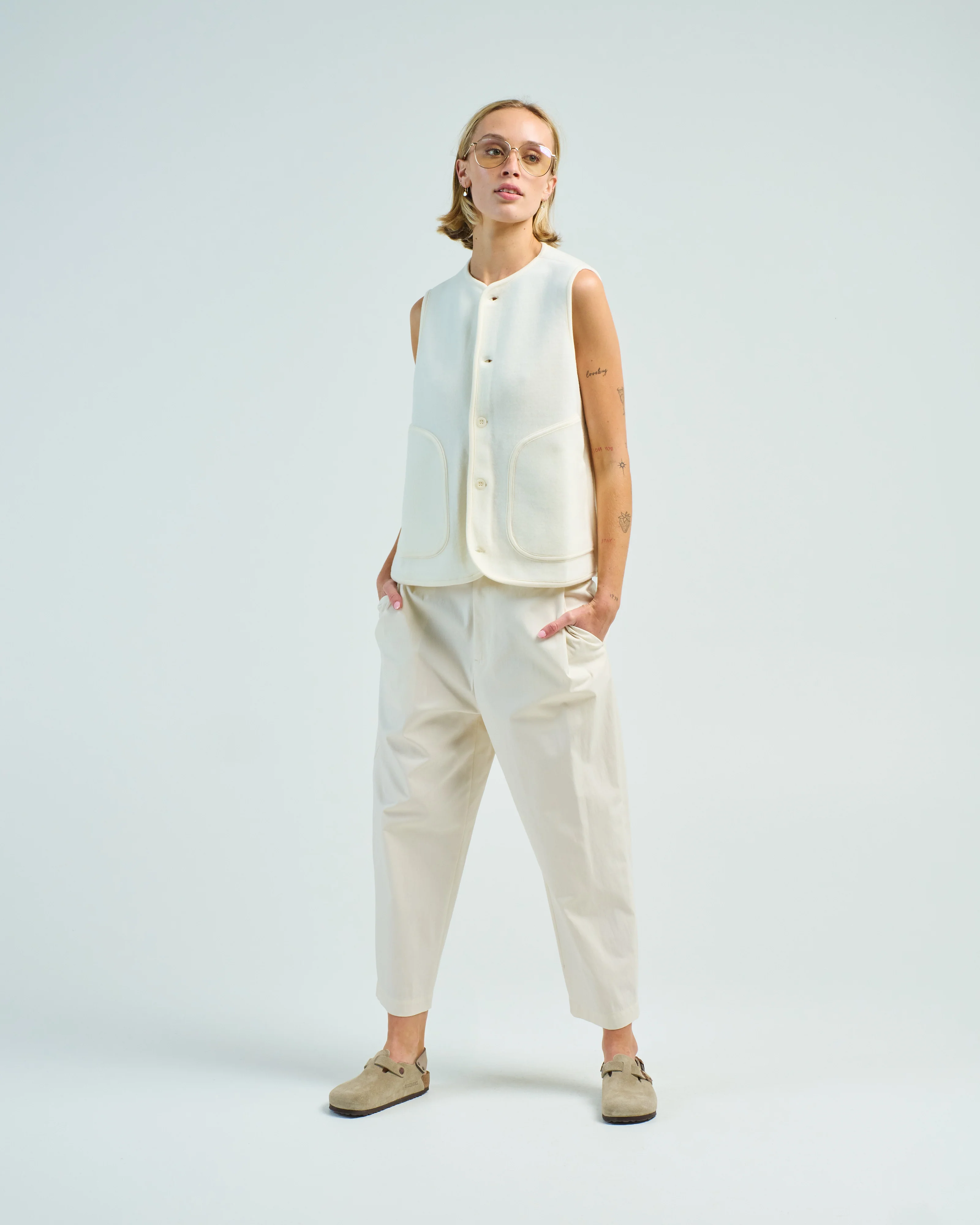 gabardine side pleat pant