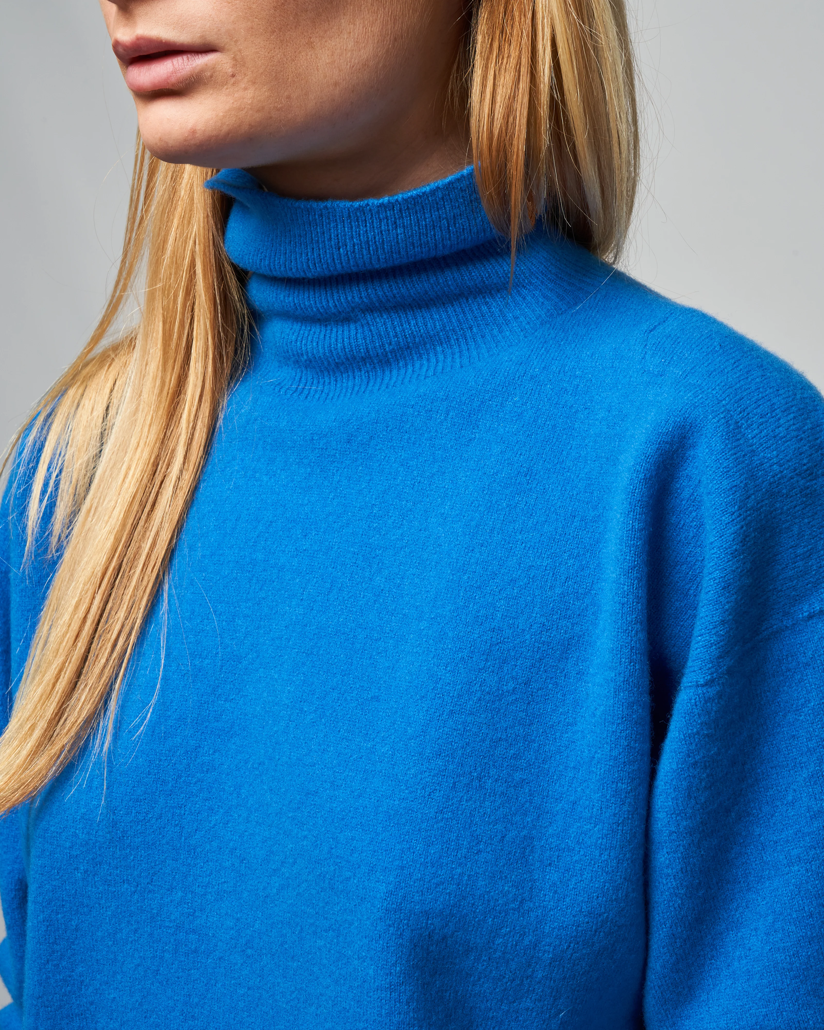 middle gauge turtleneck - blue - Image 5