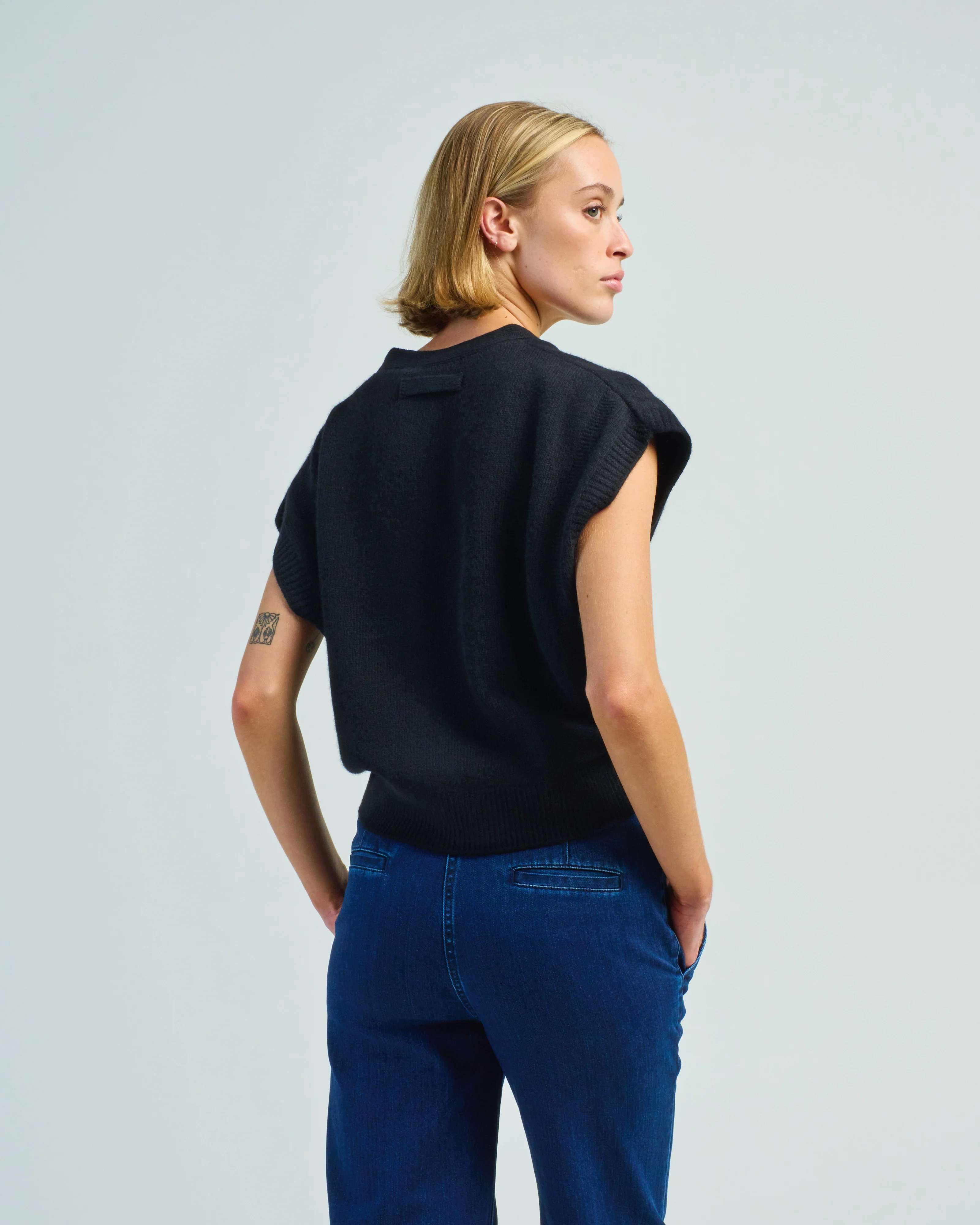 short vest - Image 3