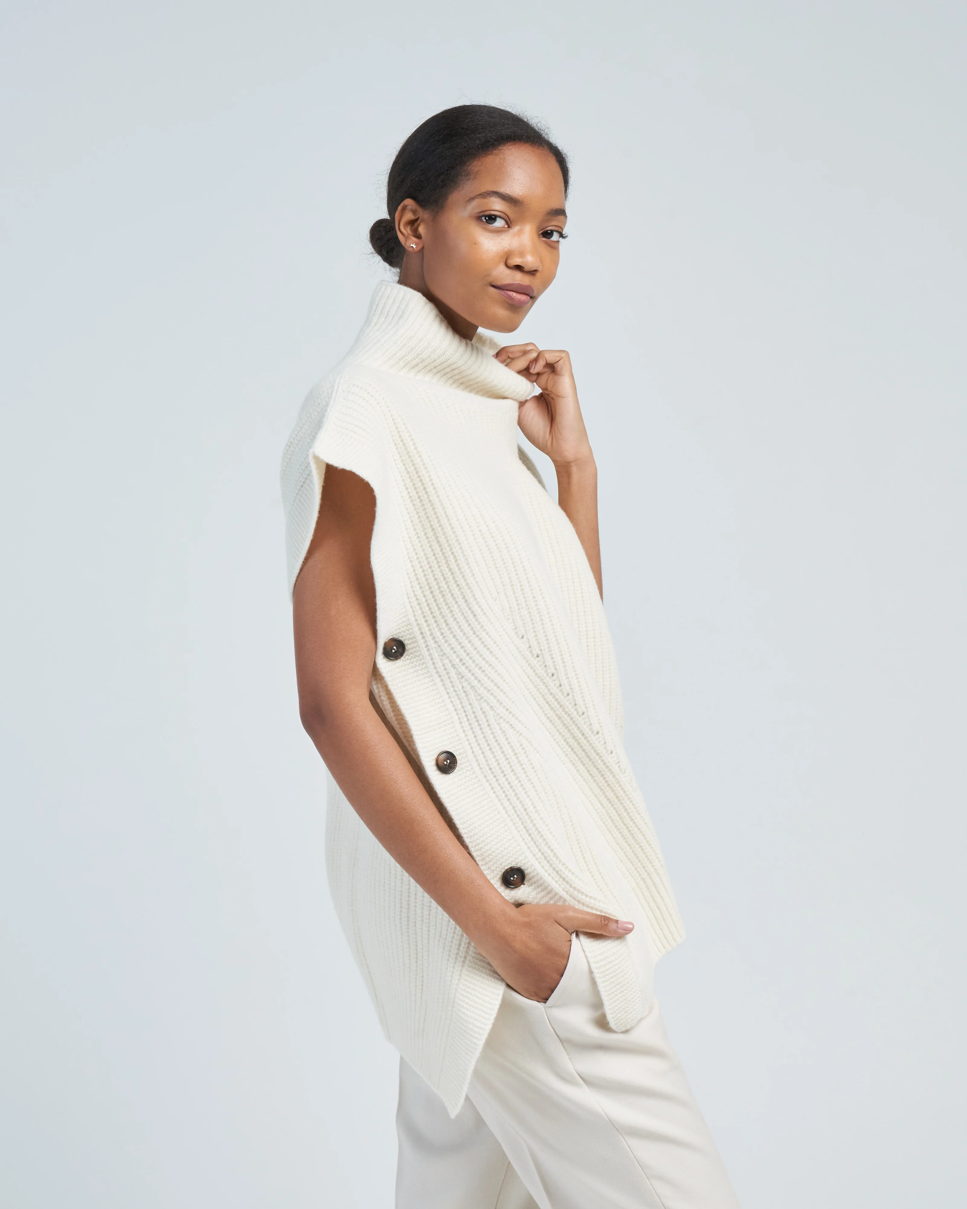 side button vest - Image 2