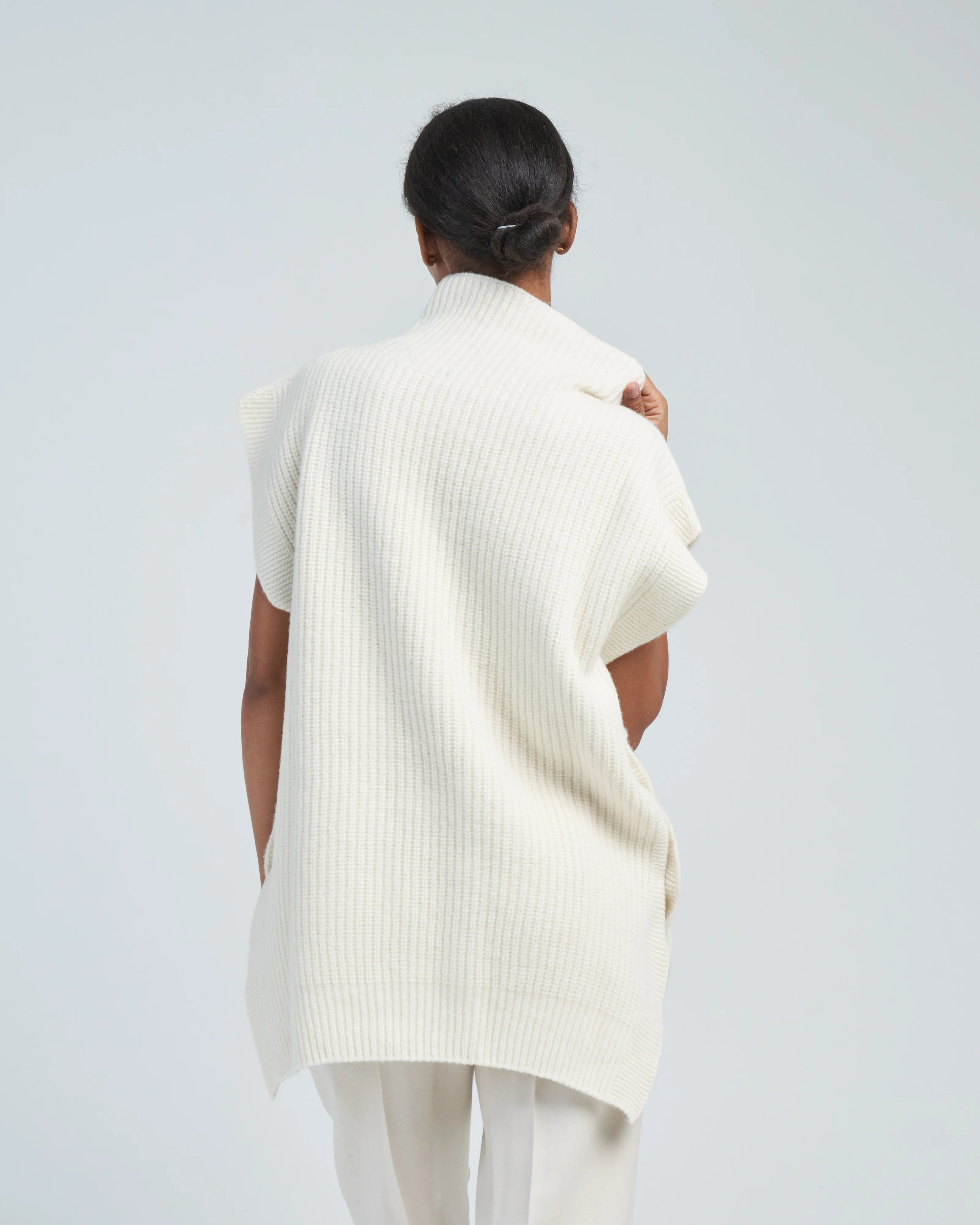 side button vest - Image 4