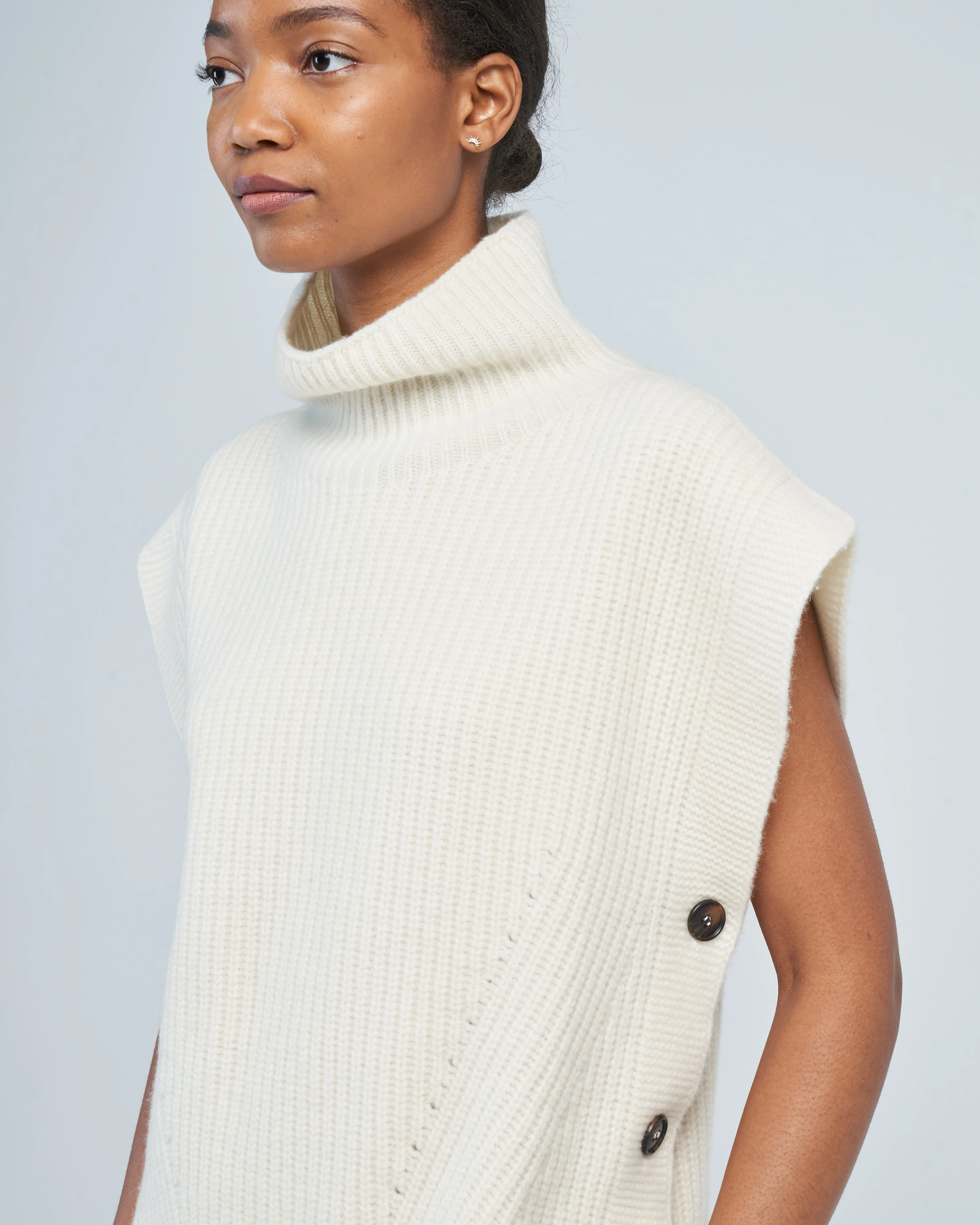 side button vest - Image 5
