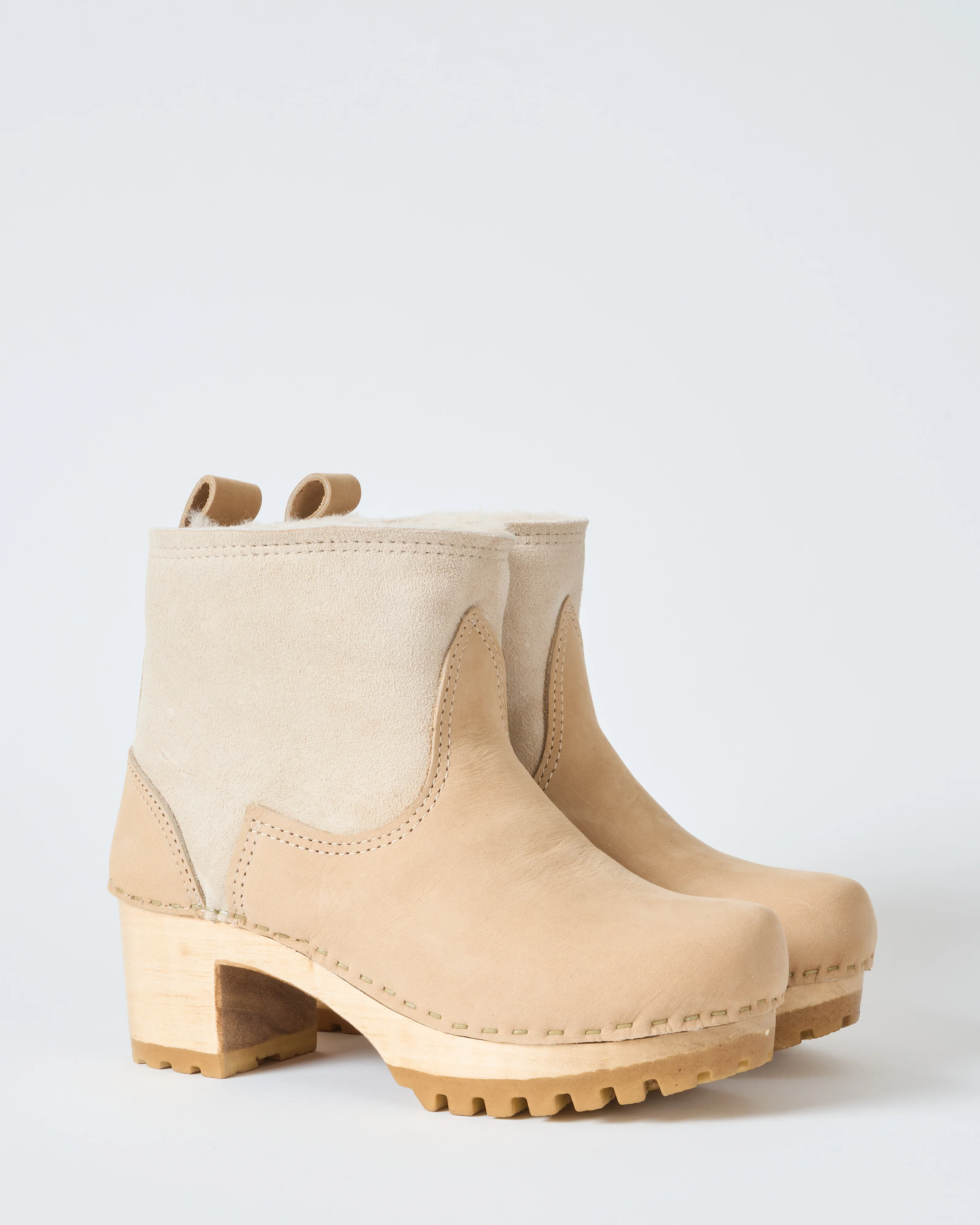 5" pull on shearling clog boot mid tread - Image 4