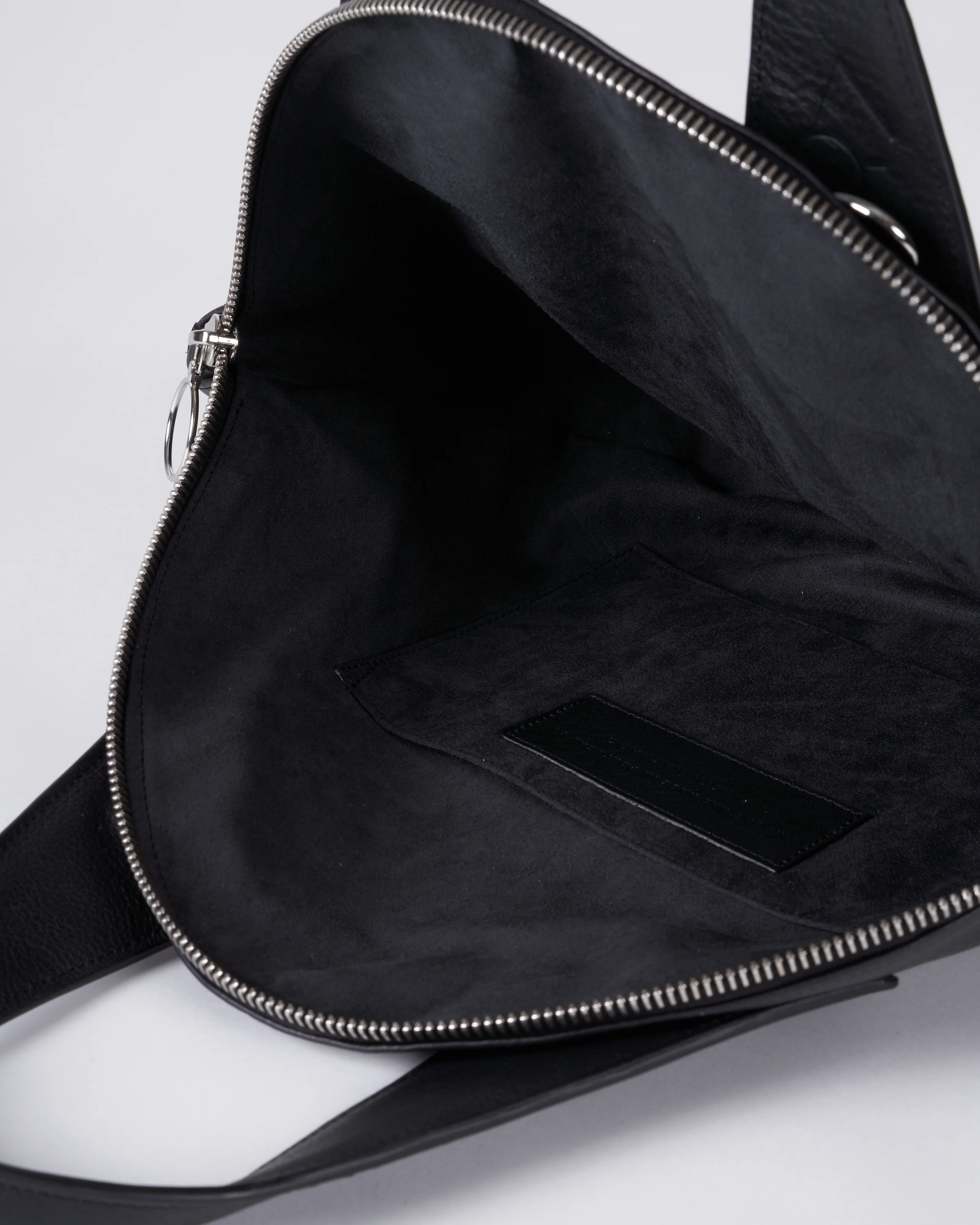 cuvo - black - Image 5