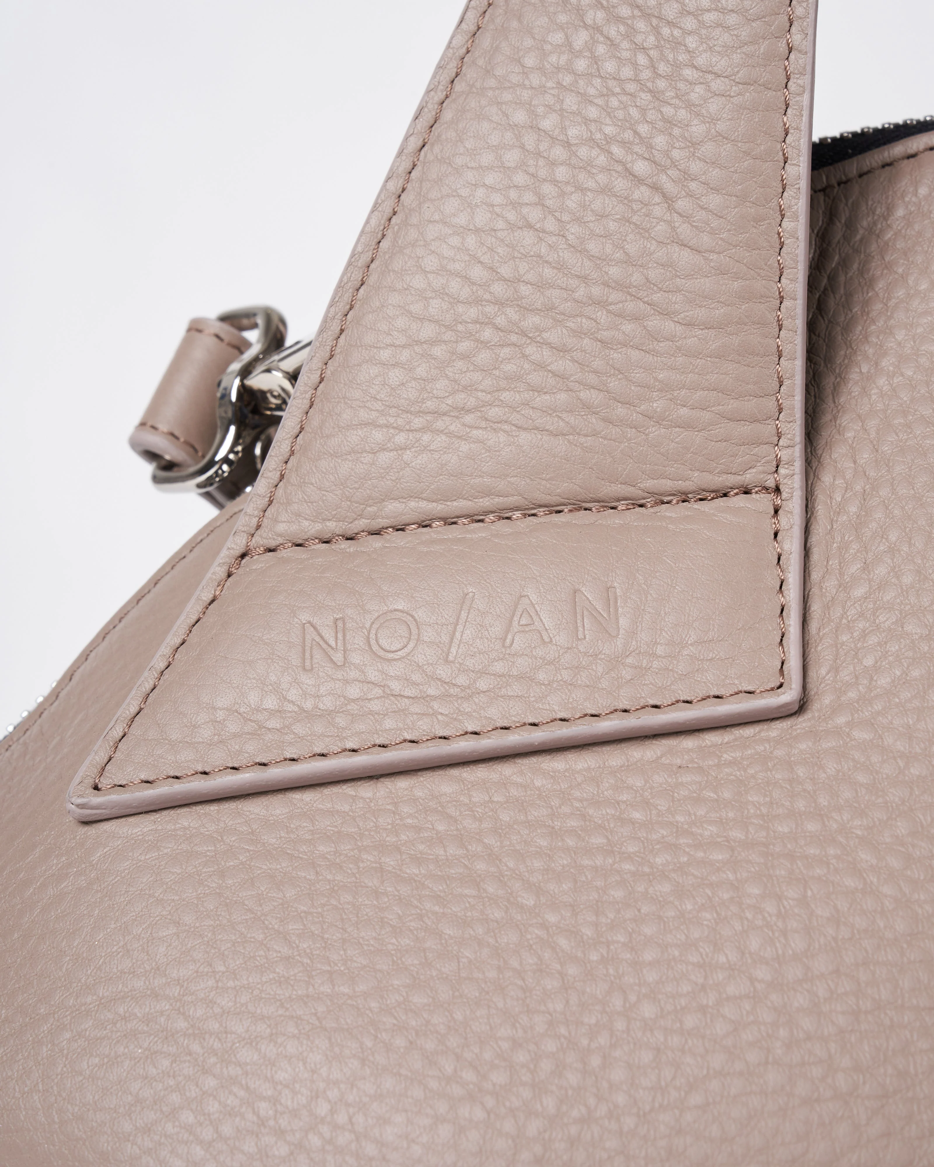 cuvo crossbody - acacia leather - Image 4