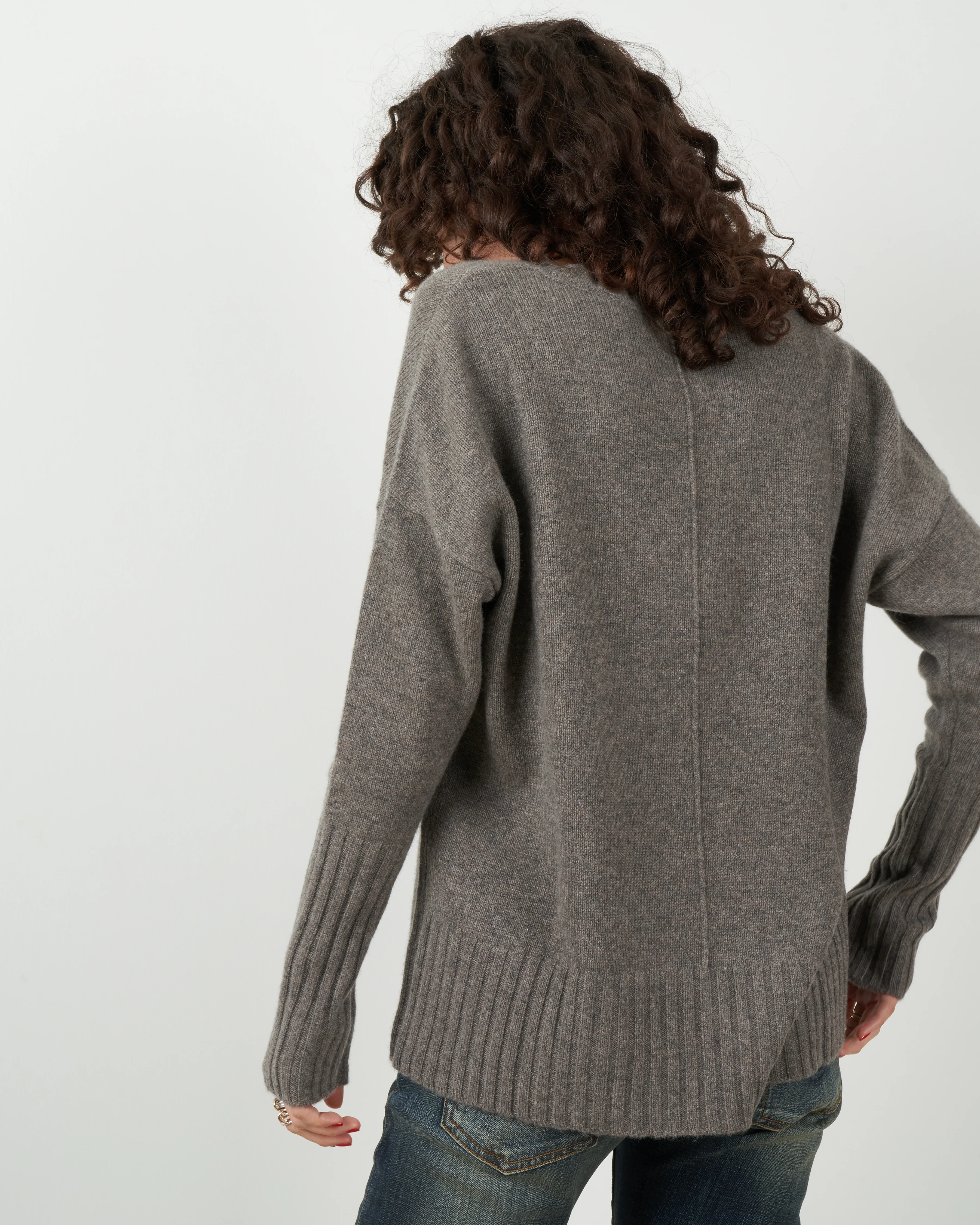 ella v-neck cashmere sweater - otter - Image 3