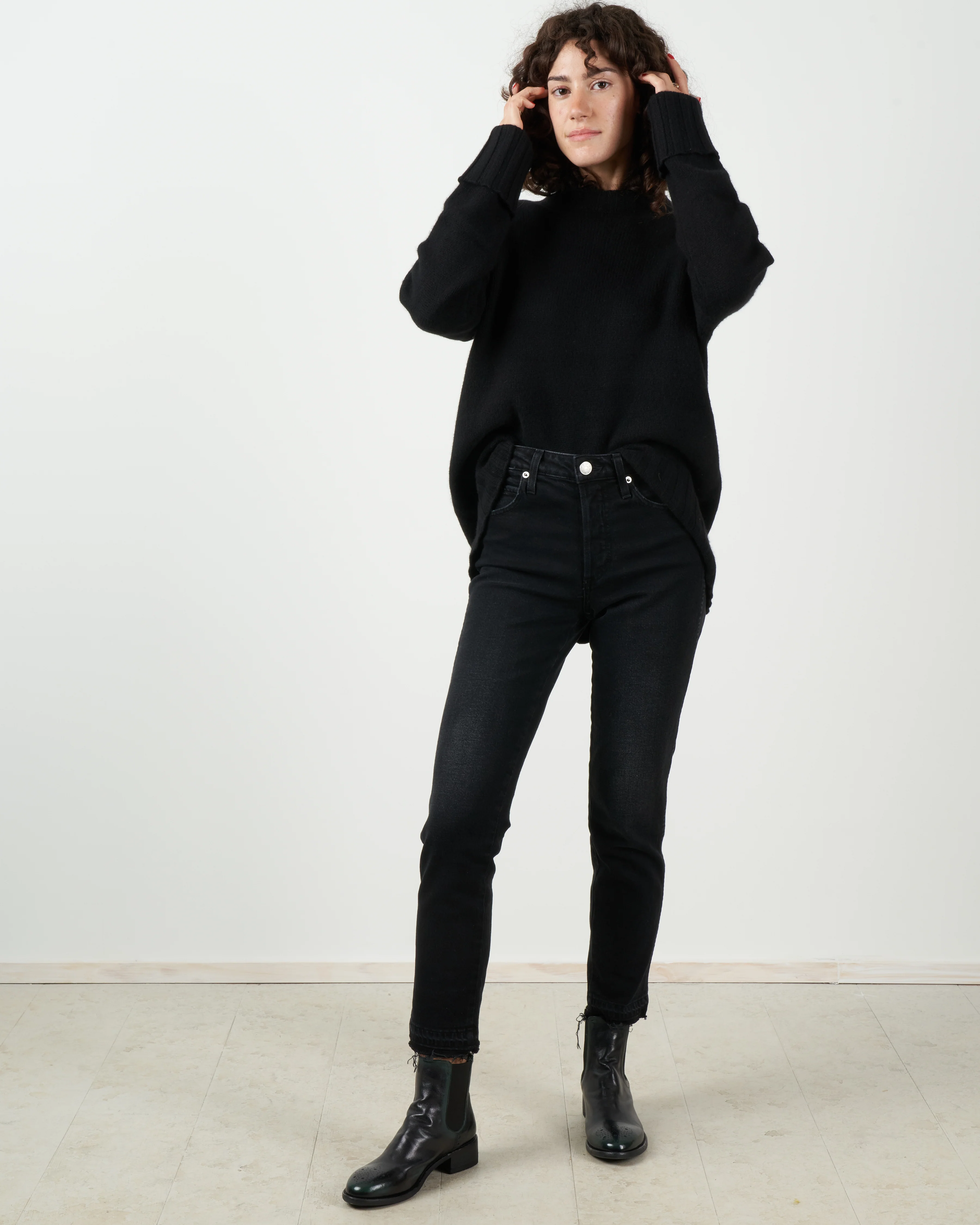 mila cashmere crew - black - Image 4