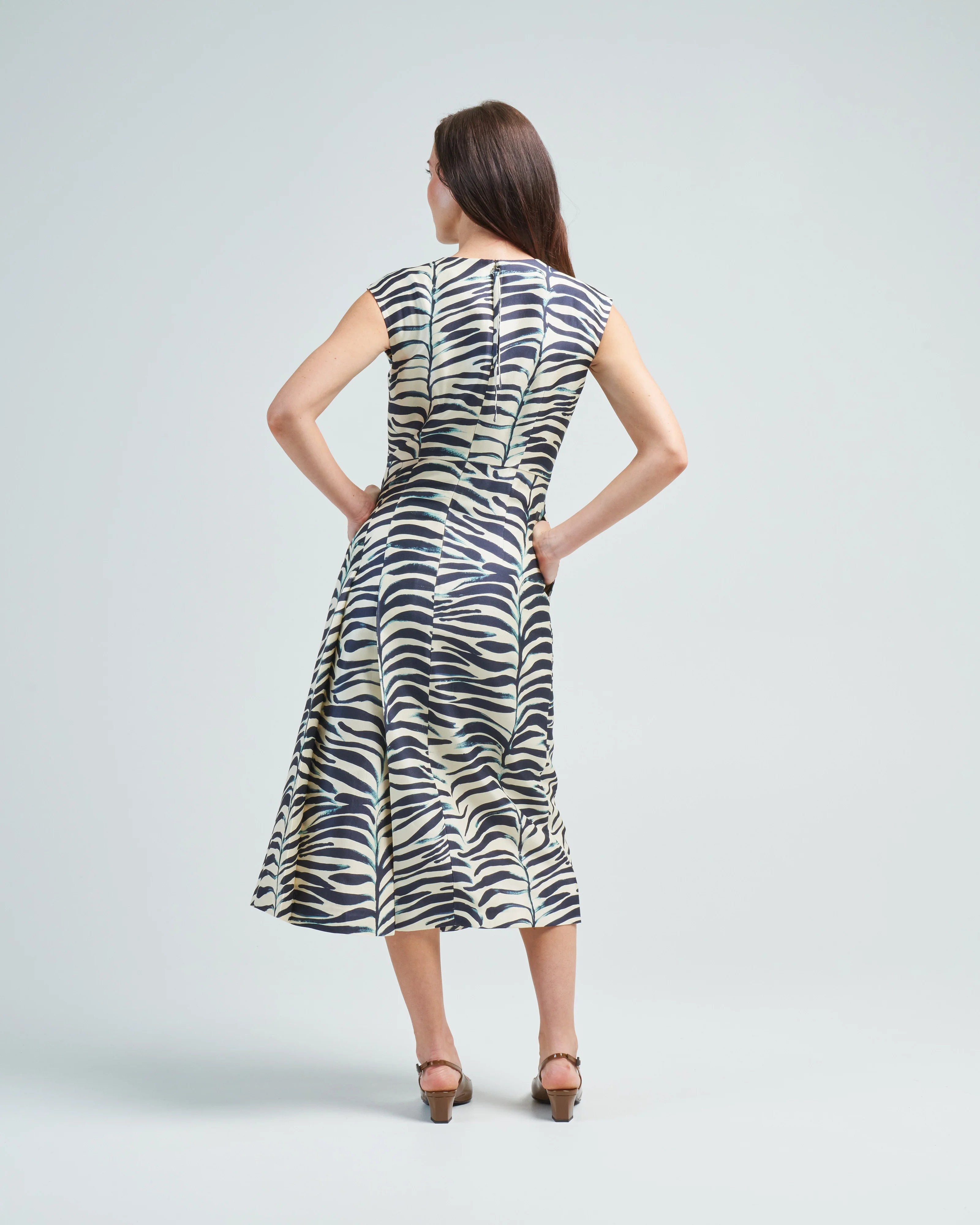 dress - Image 4