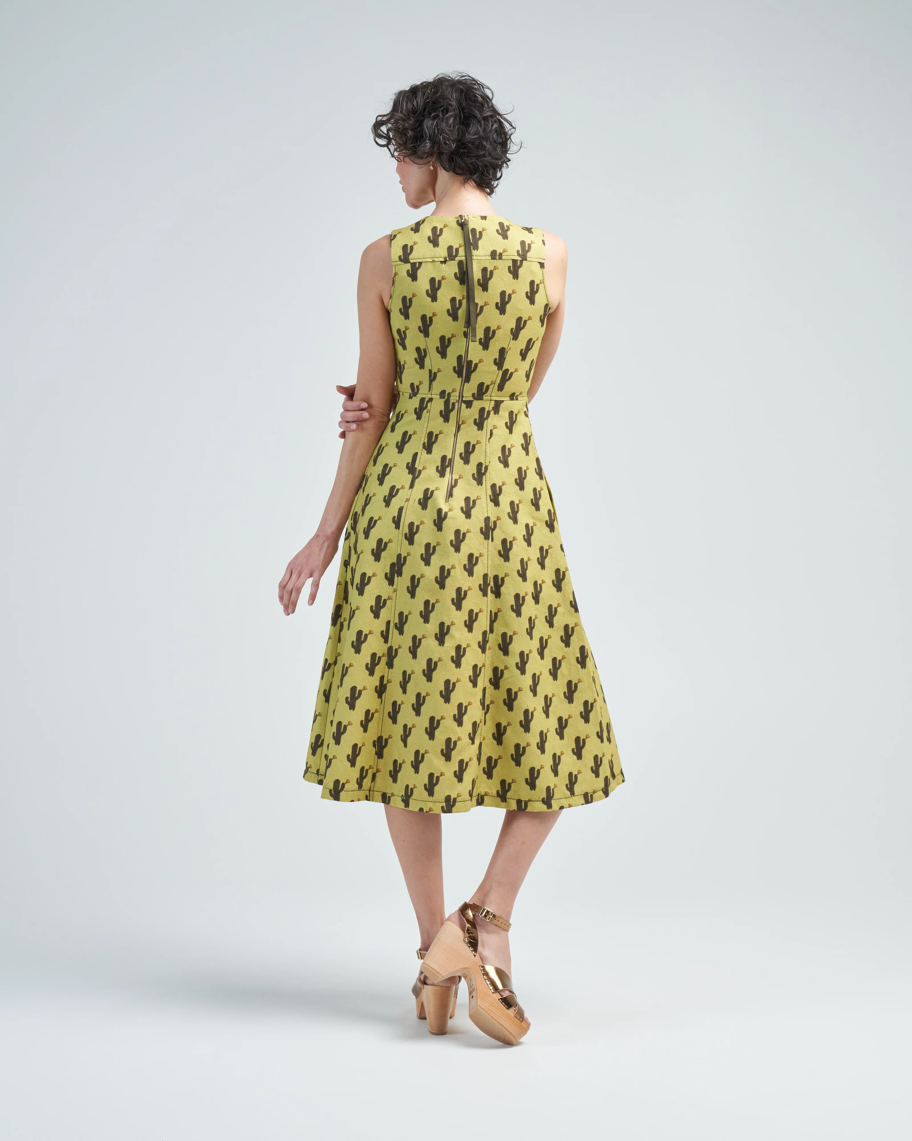 sleeveless dress - Image 4