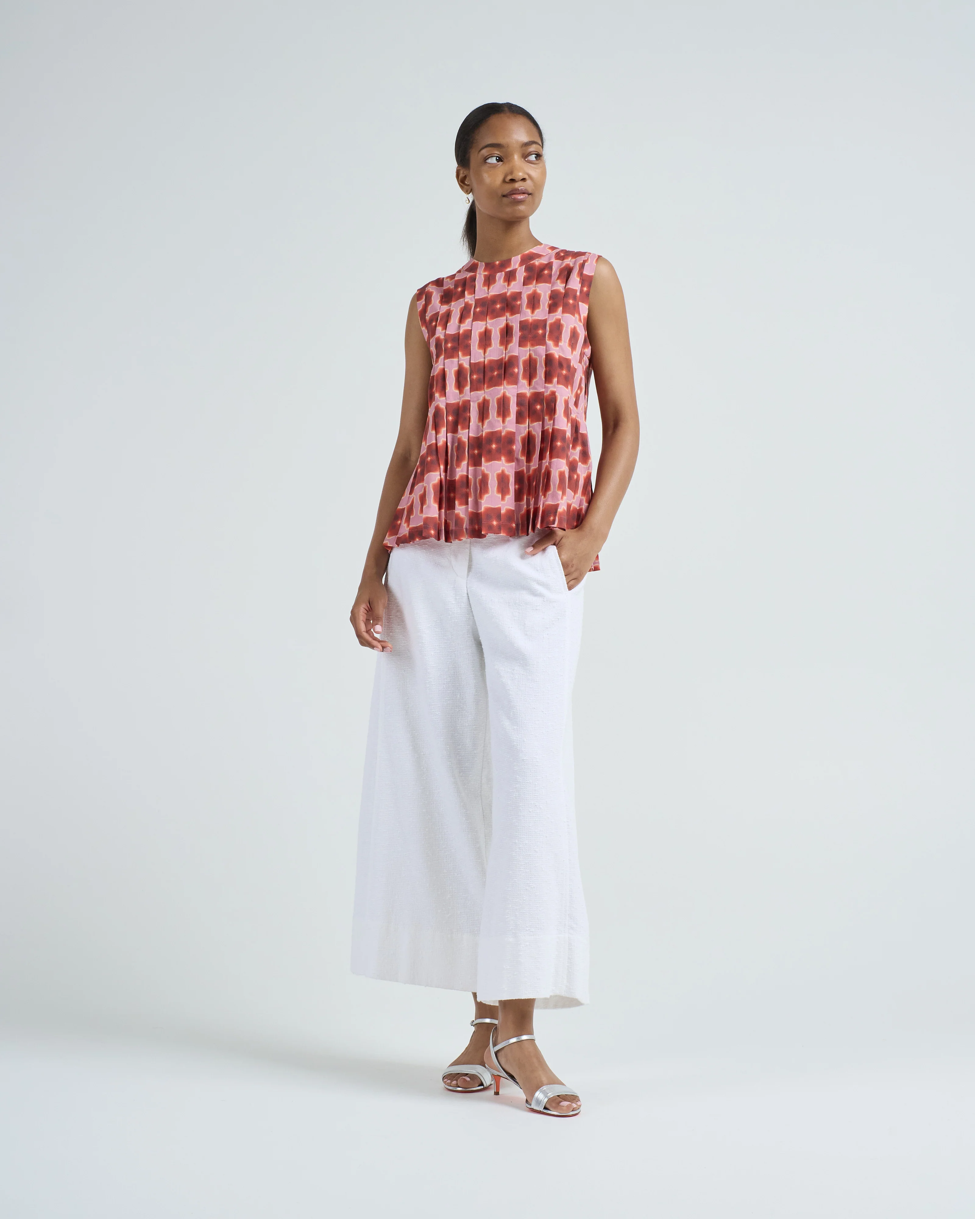 sleeveless shirt - Image 2