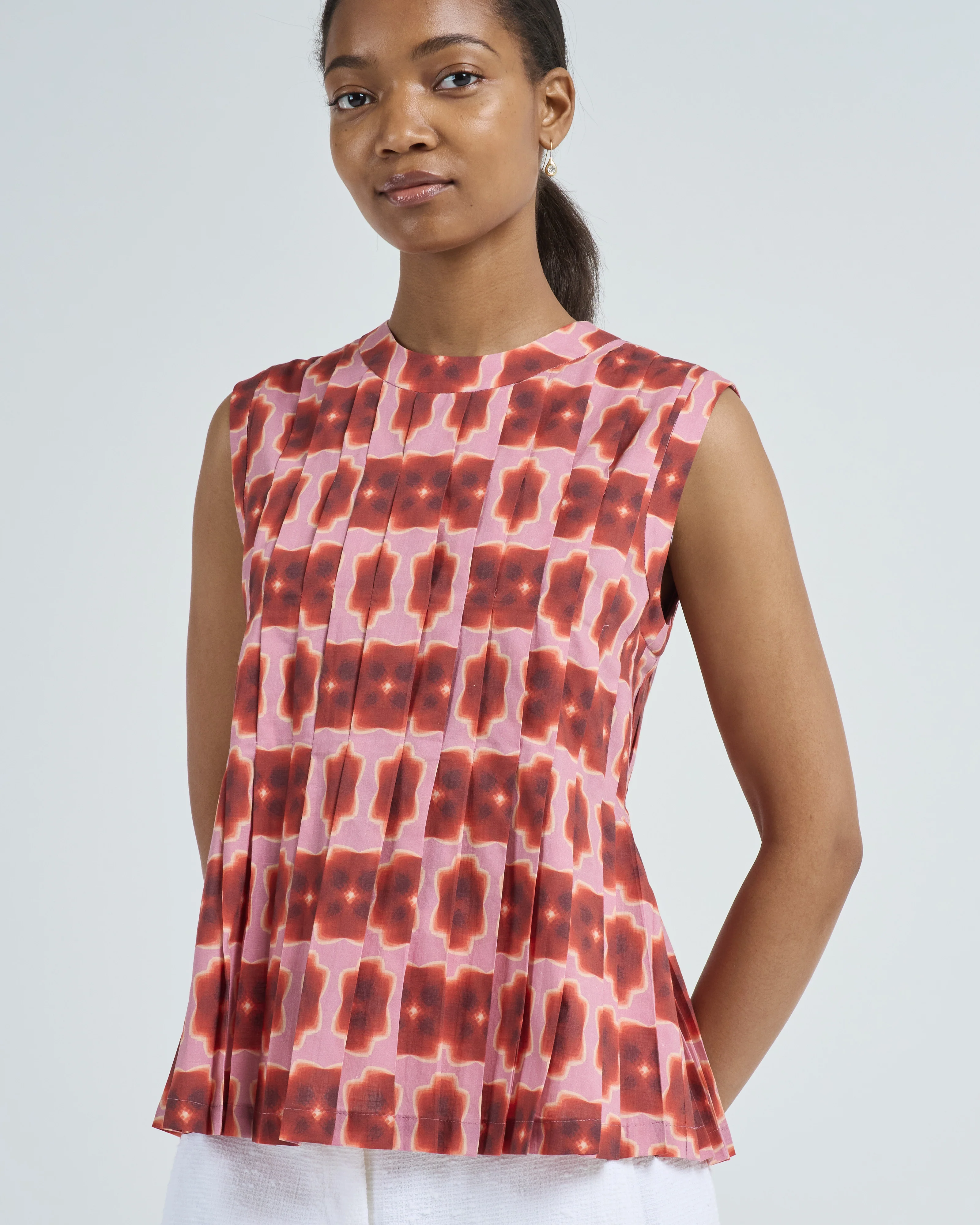 sleeveless shirt - Image 5