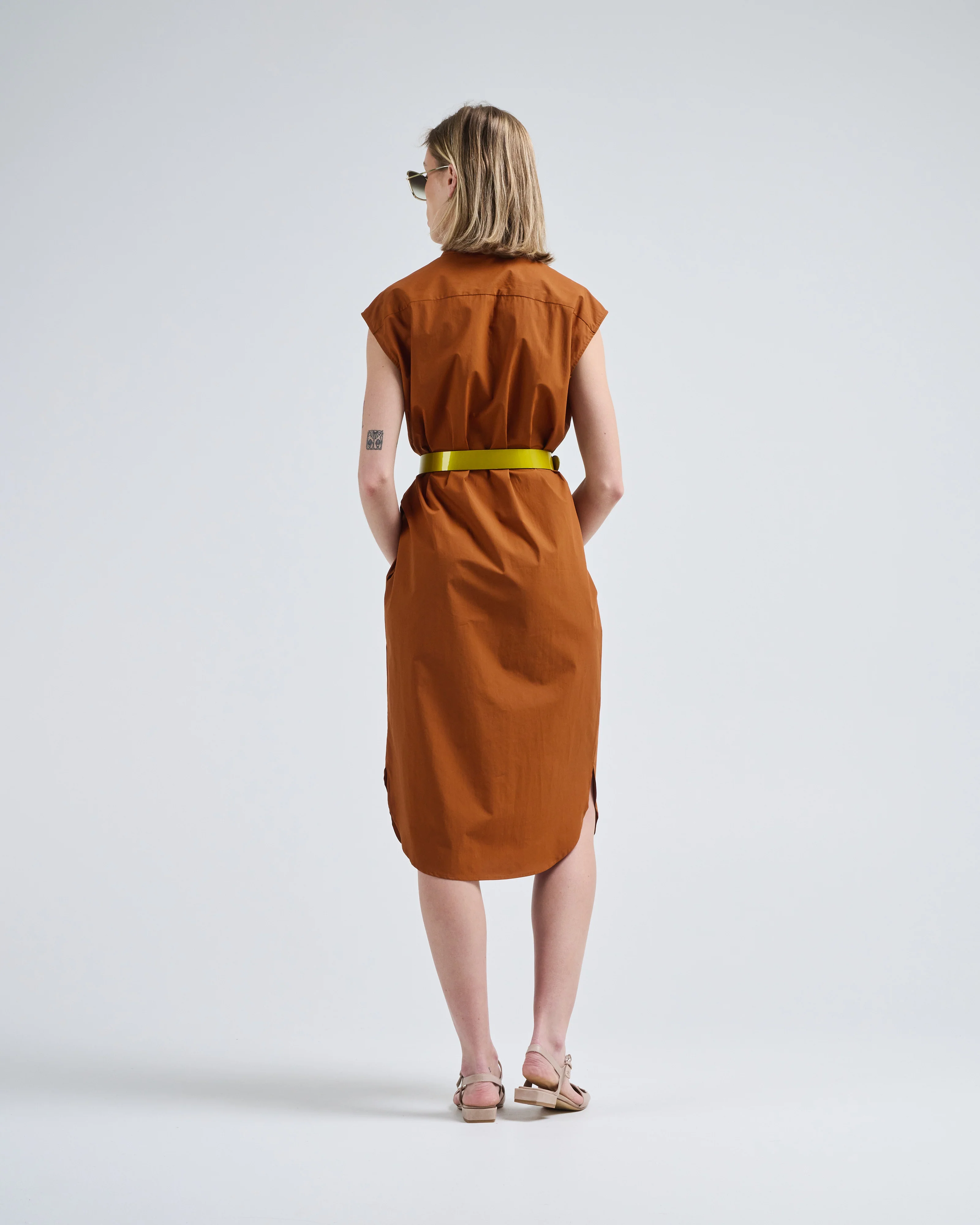 sleeveless shirtdress - Image 4