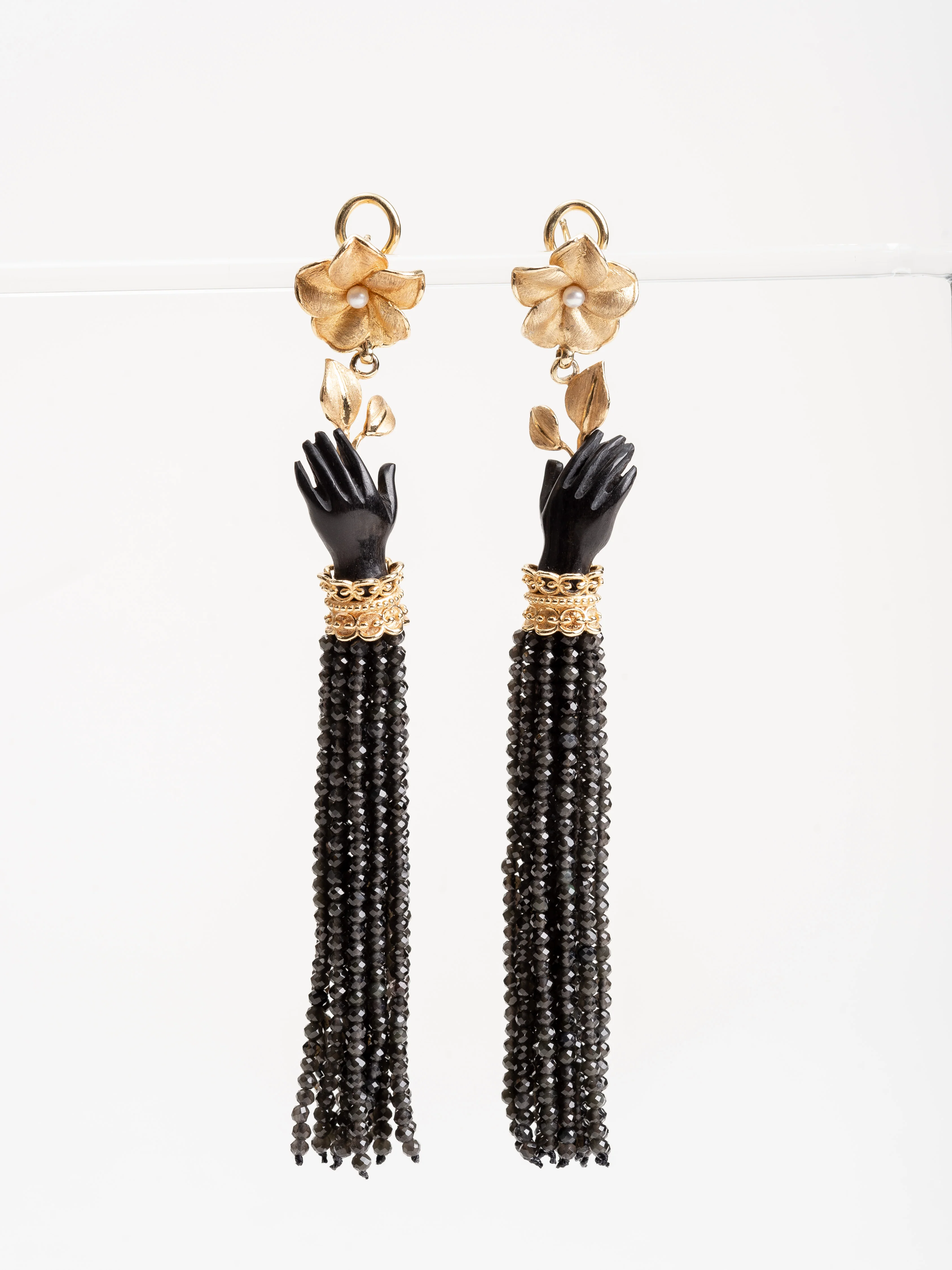 bloom earring - ebony