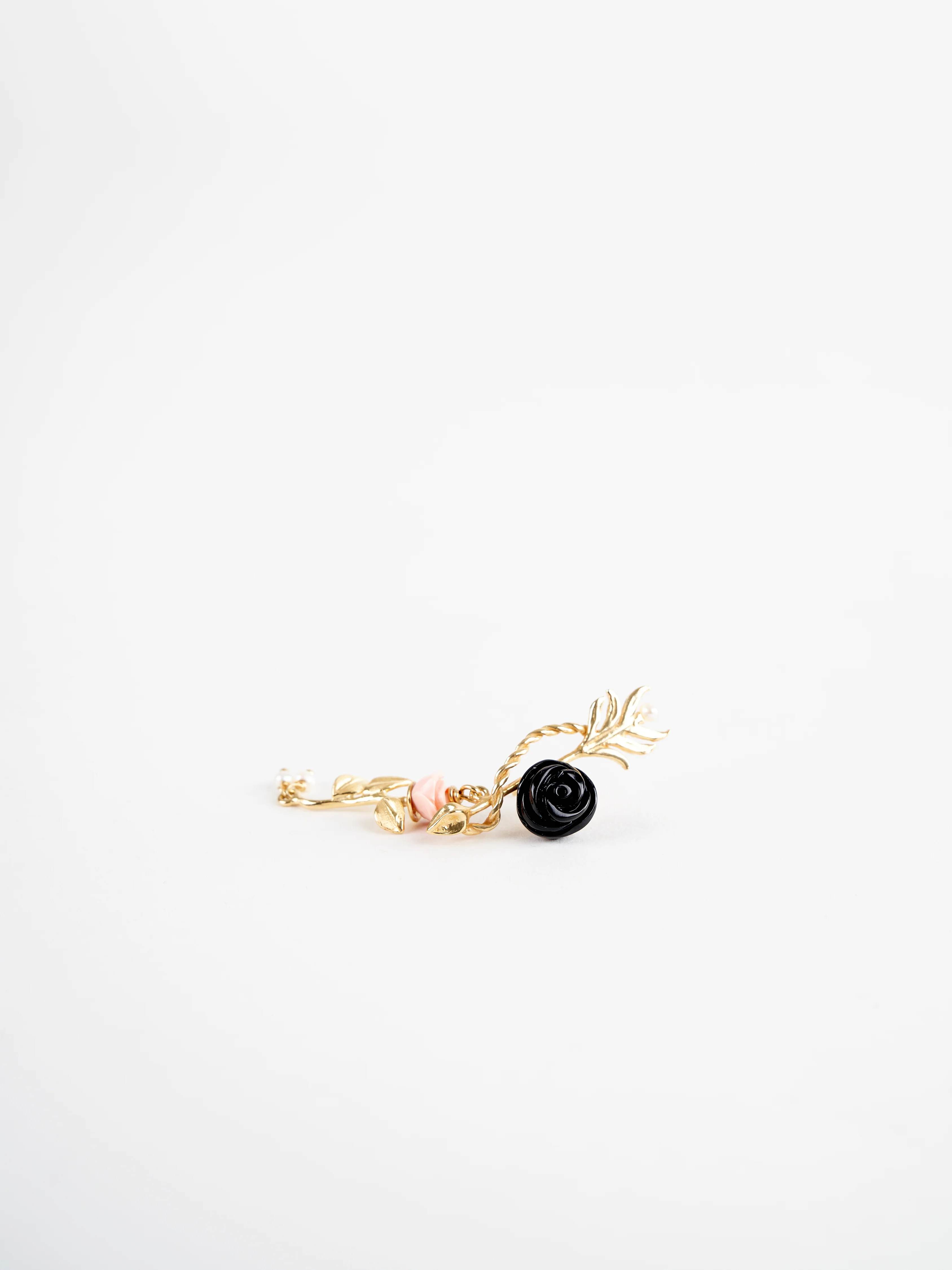 feather earring - black/pink - Image 2