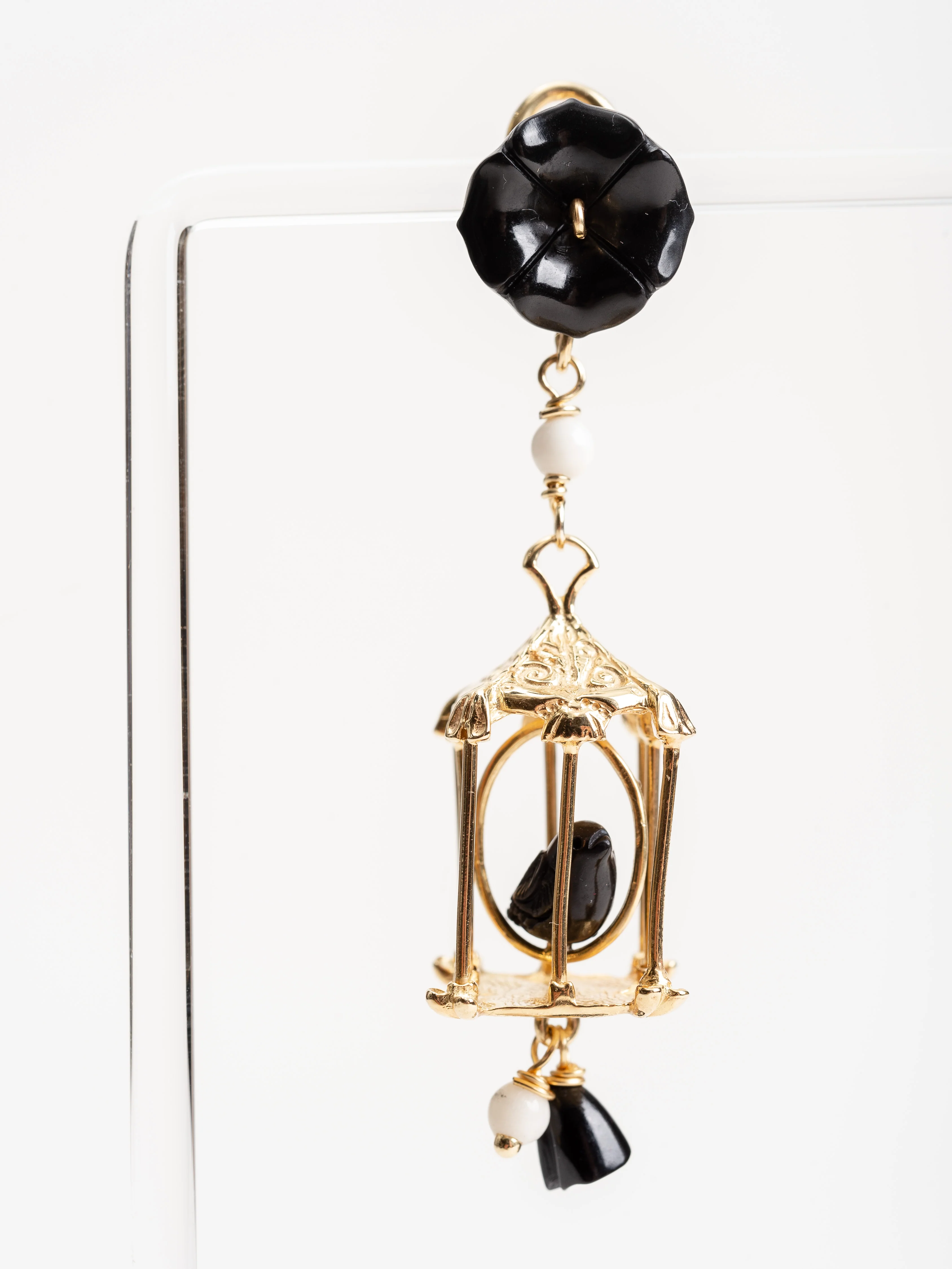 pagoda earrings - black - Image 2
