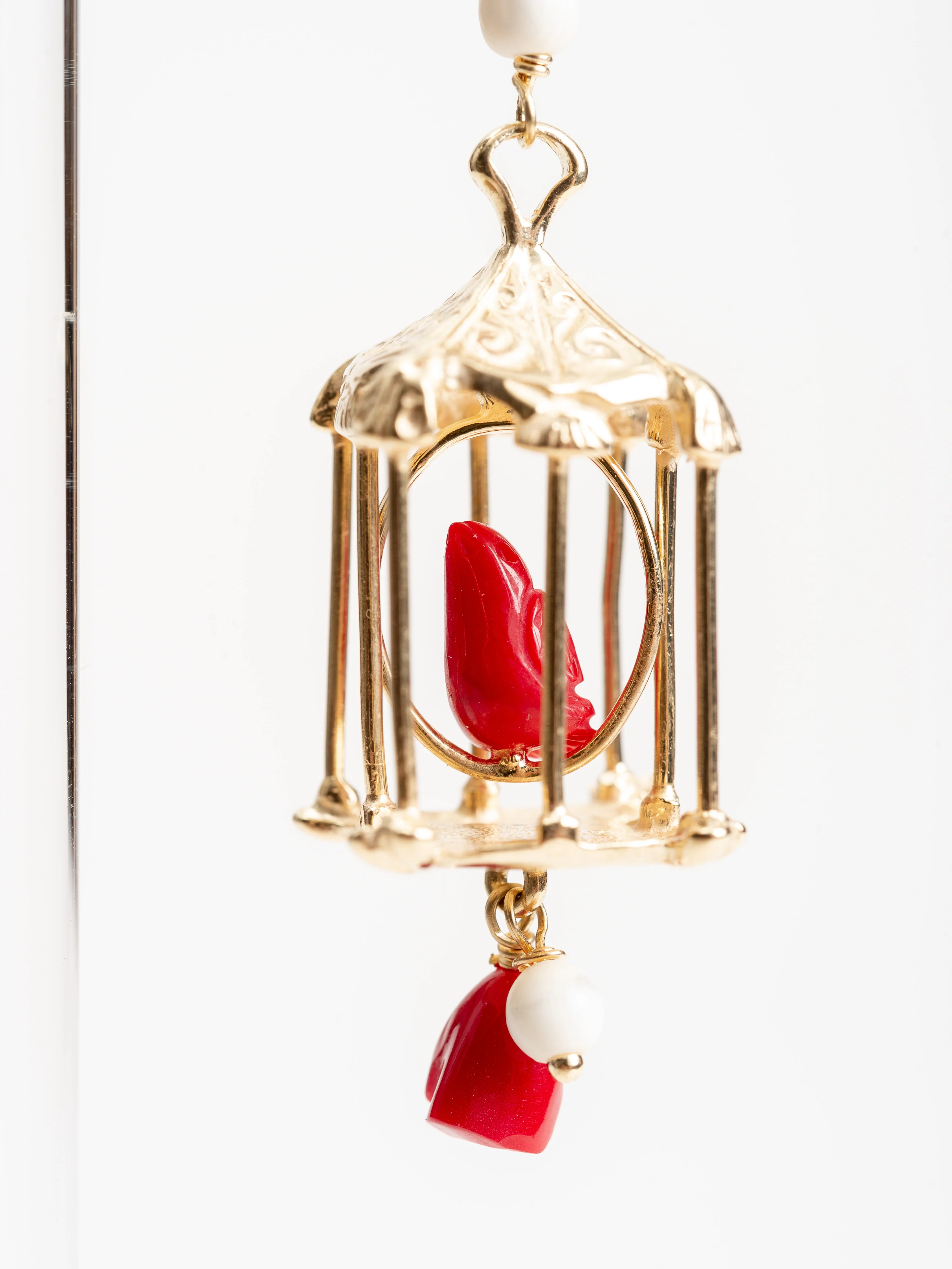 pagoda earrings - ruby - Image 4