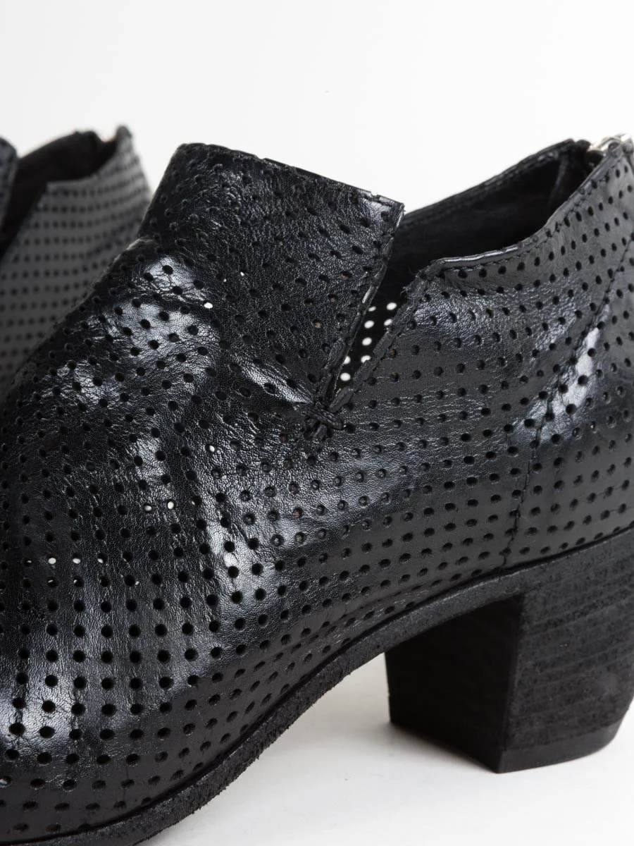 chabrol boot - black perforated - Image 8