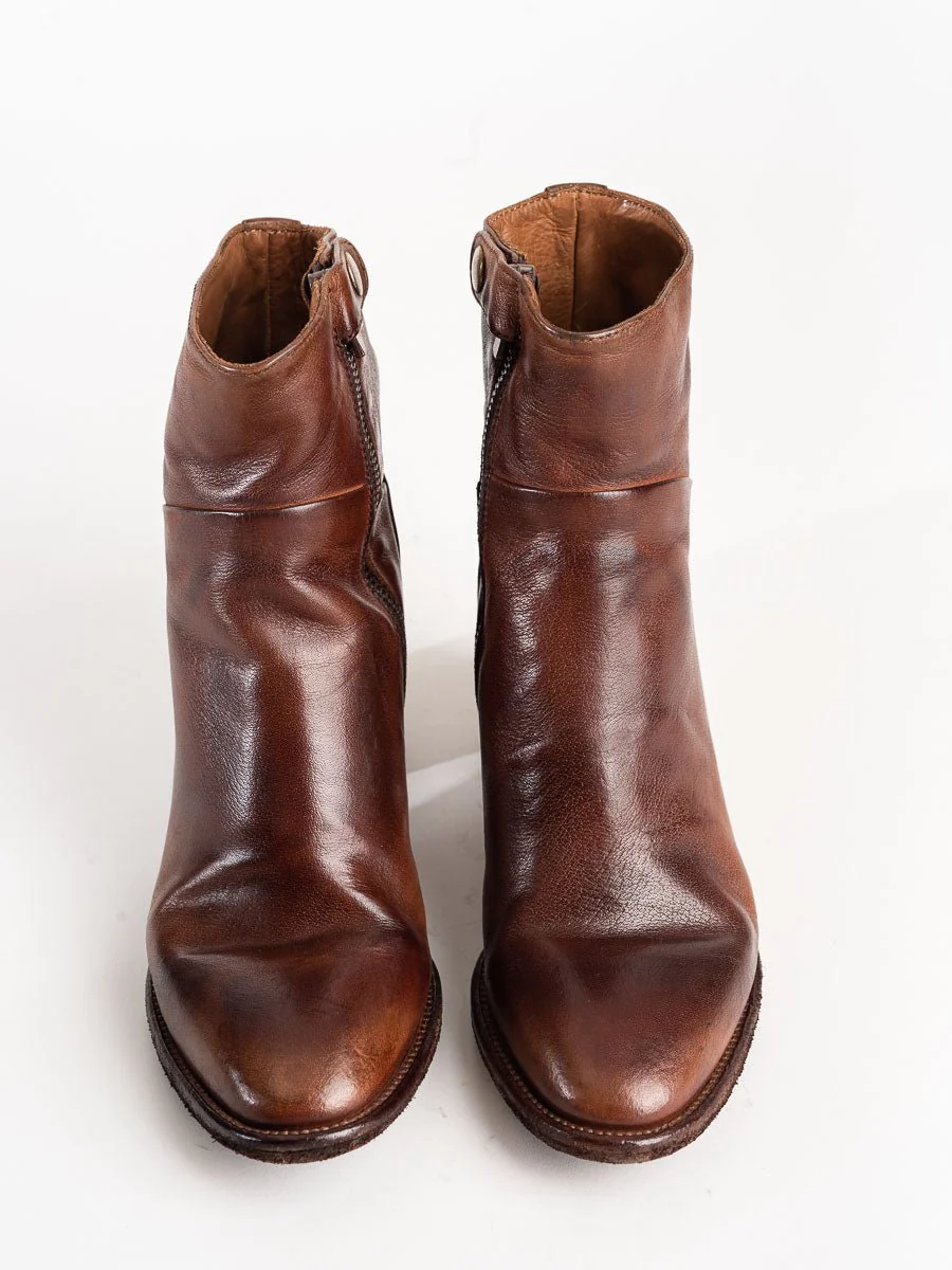 sarah boot - Image 3