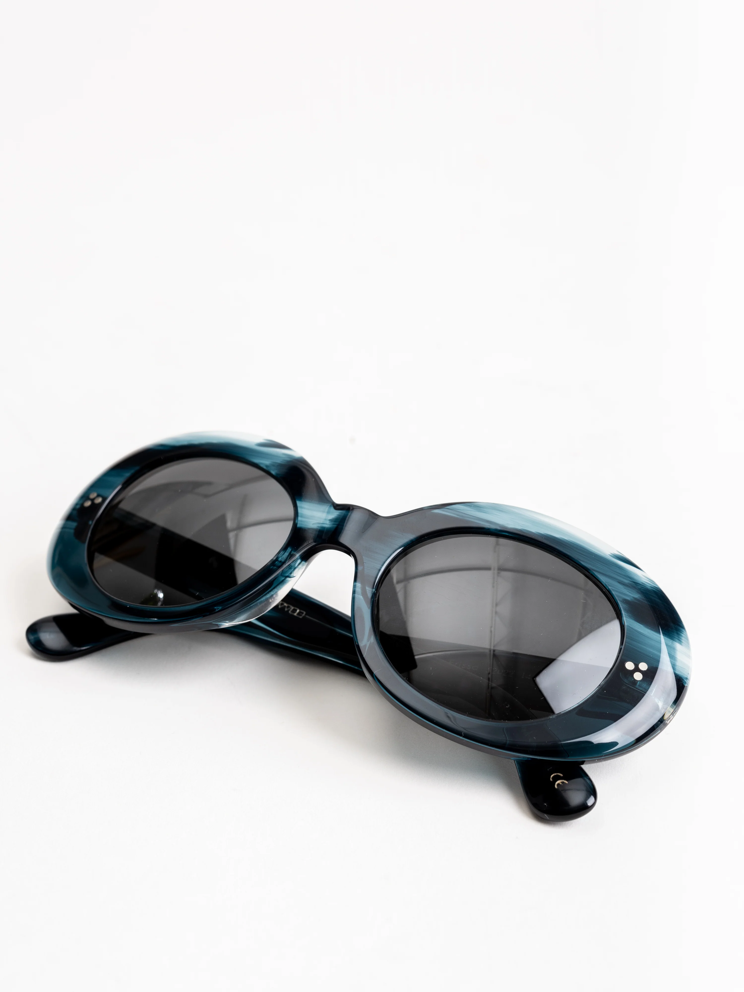 erissa sunglasses - teal - Image 5