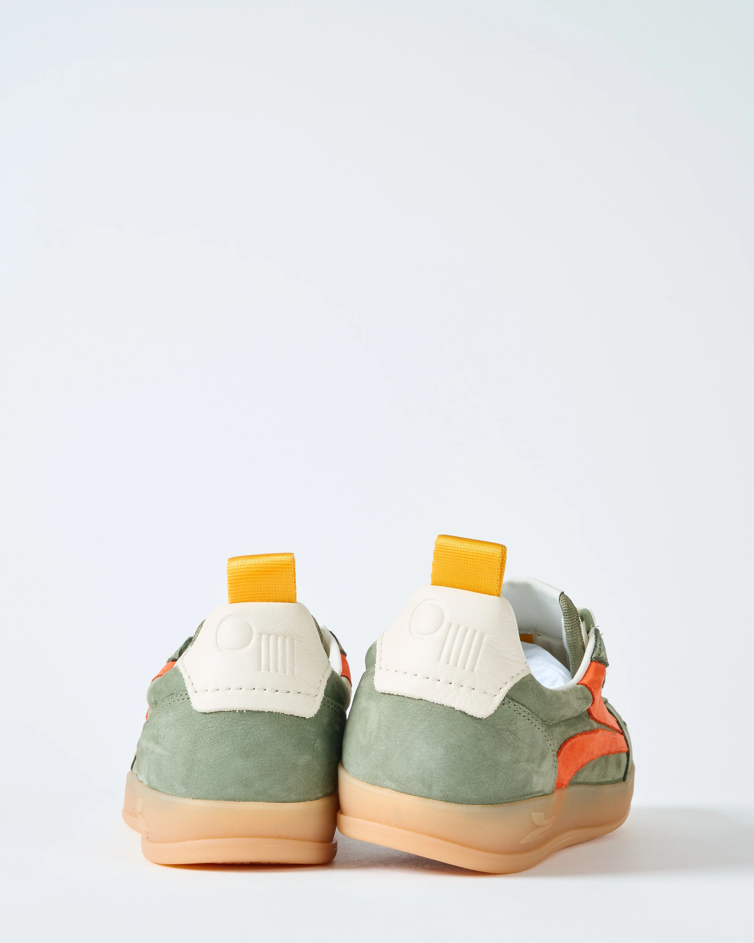fez sneaker - Image 4