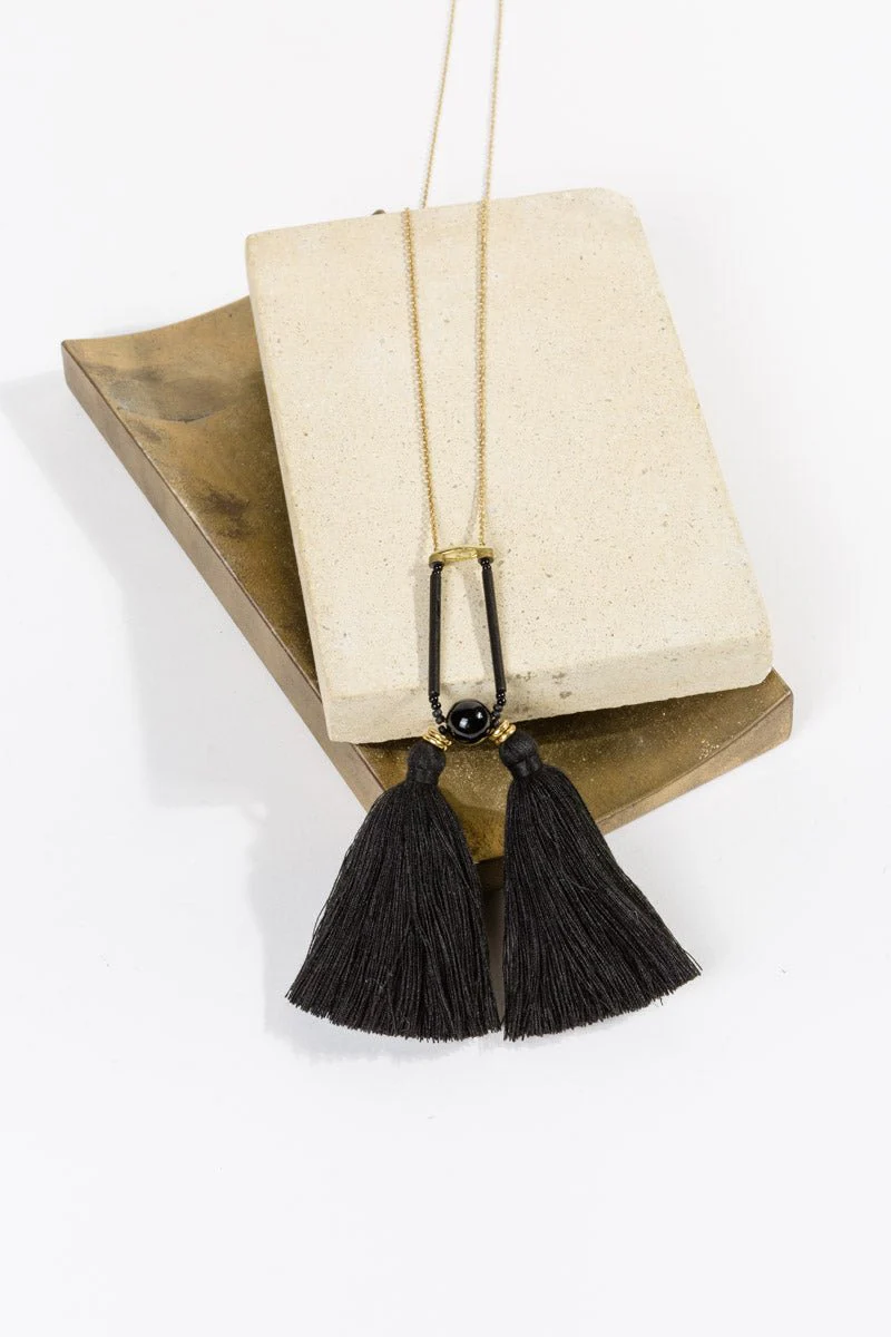 amira necklace - black - Image 3