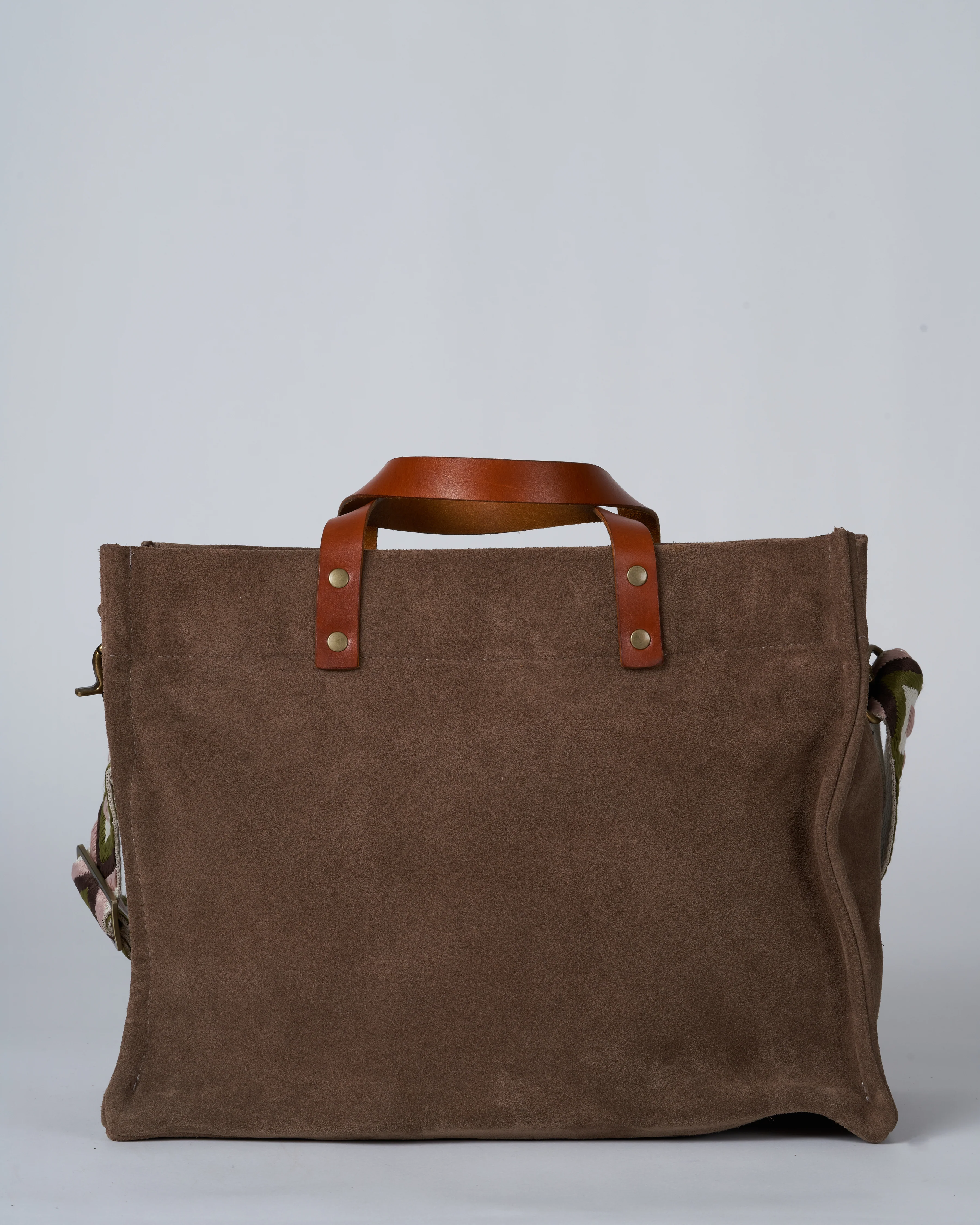 suede medium mimi - taupe with canyon point berry strap - Image 2