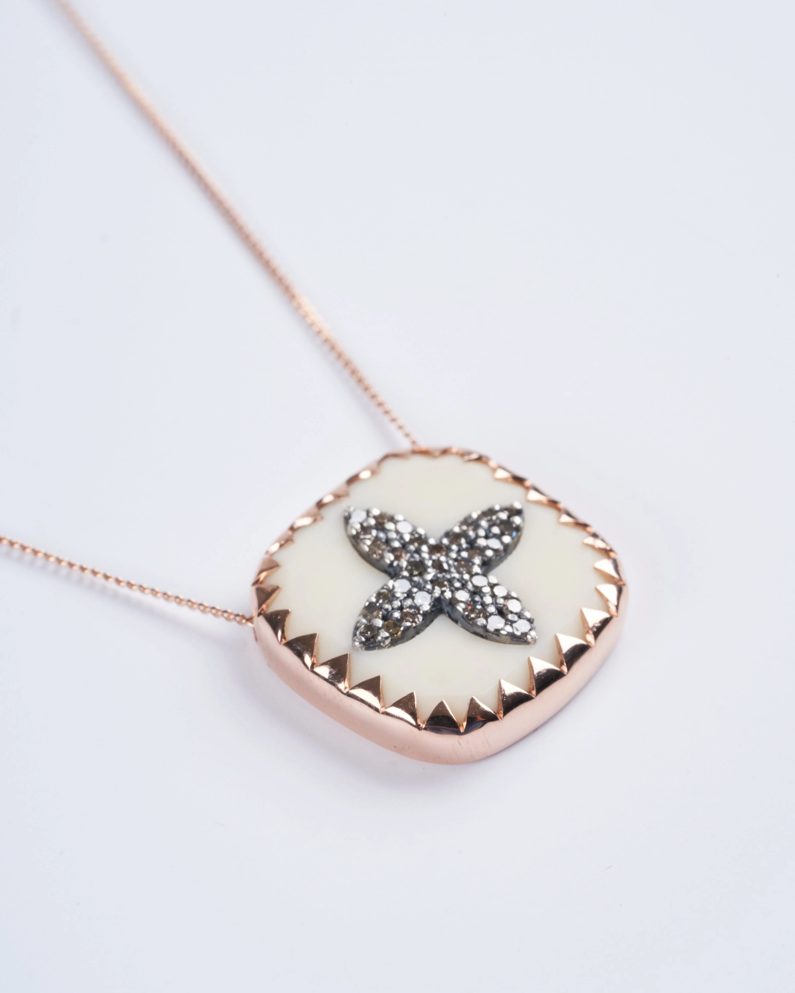 bowie necklace- gold - Image 2