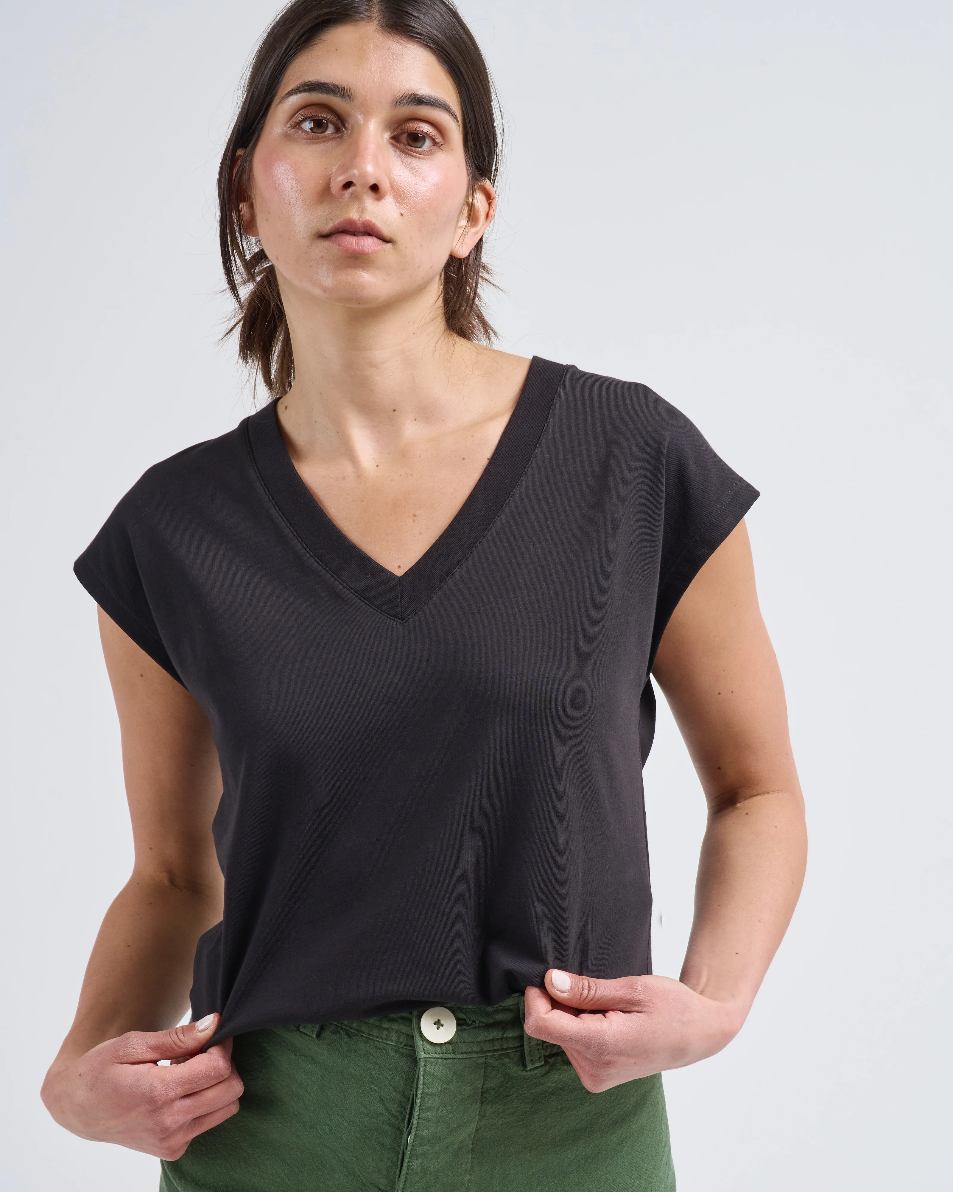 ss iconic vneck dolman tee - Image 5