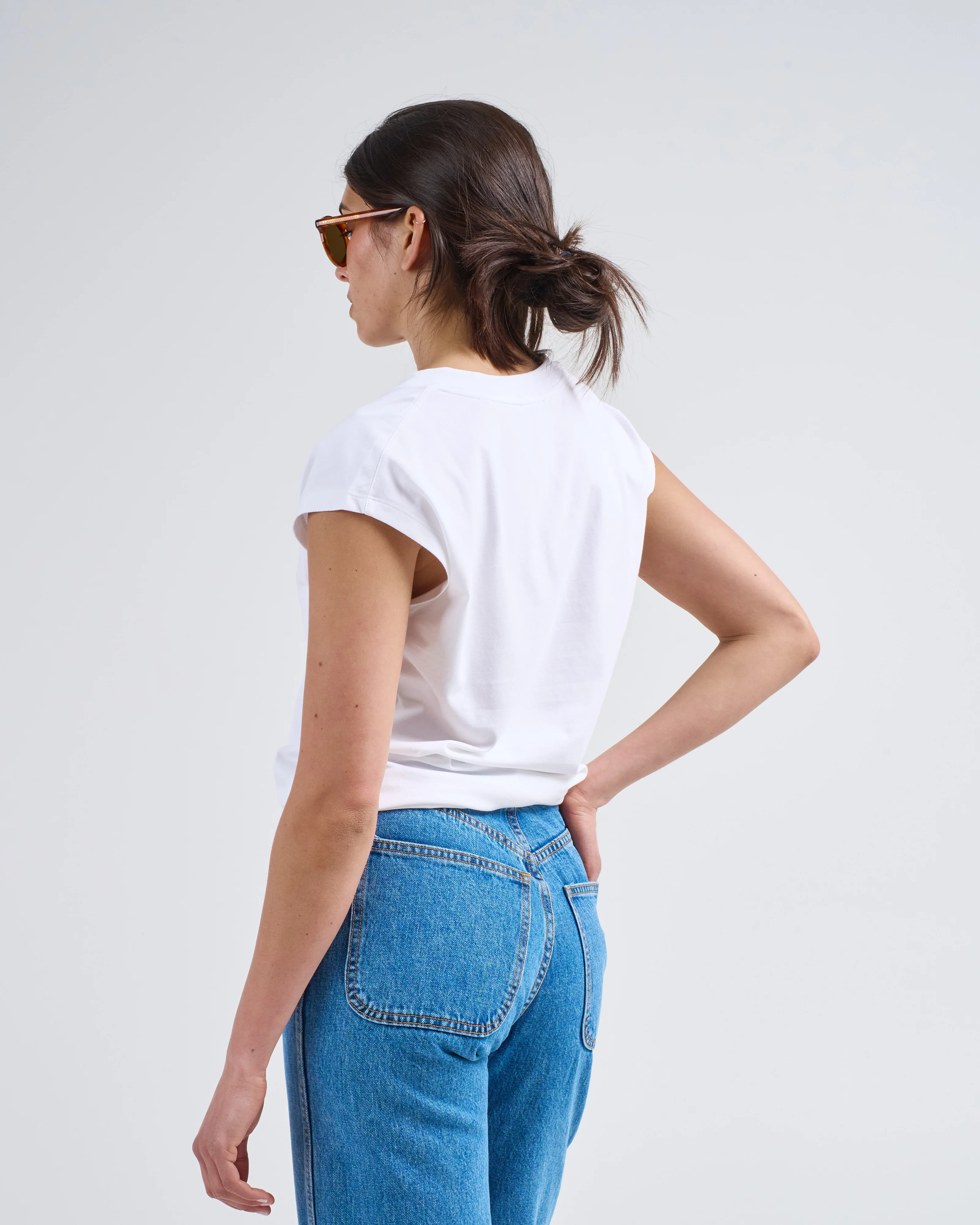 ss iconic vneck dolman tee - Image 4