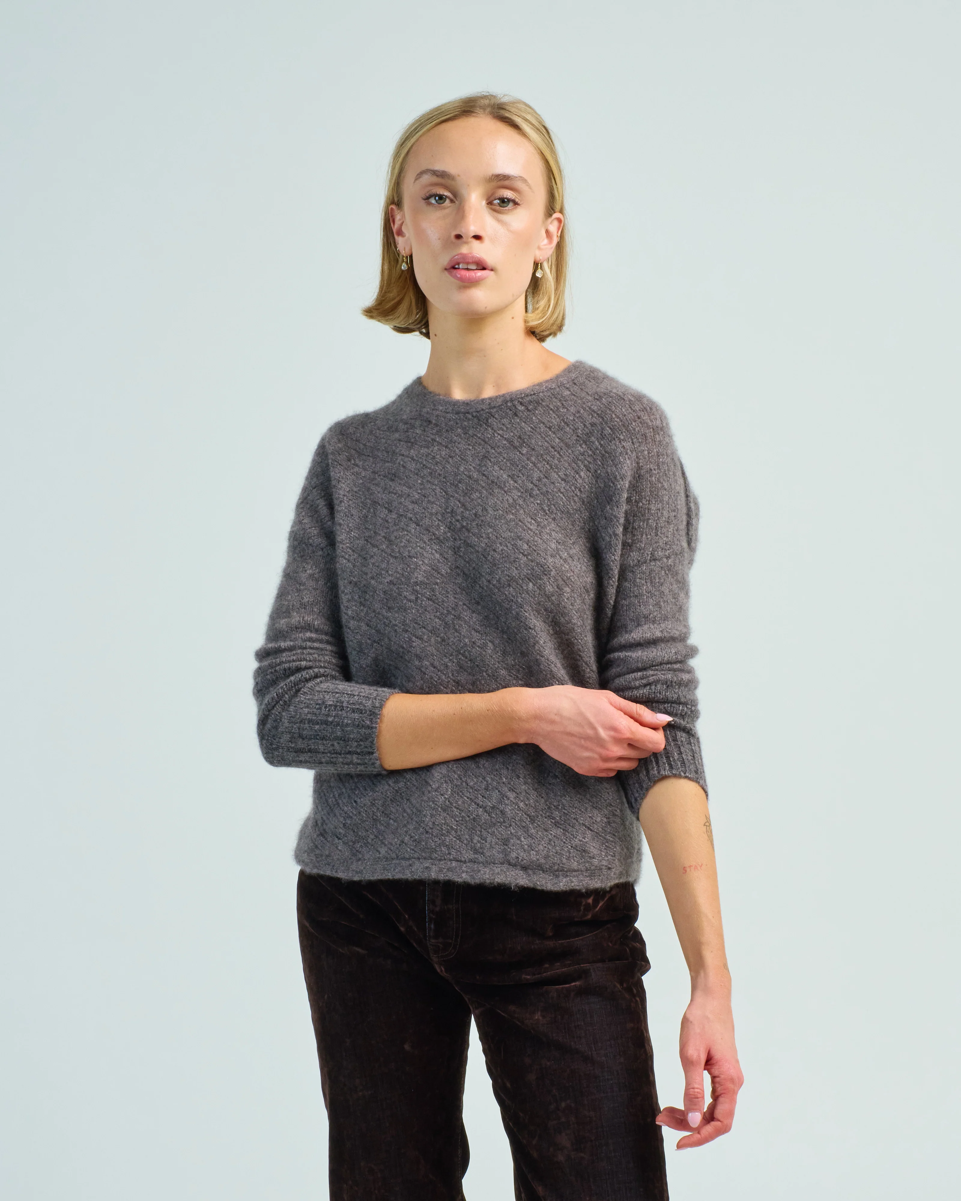 dreamy two tone pullover - Image 2