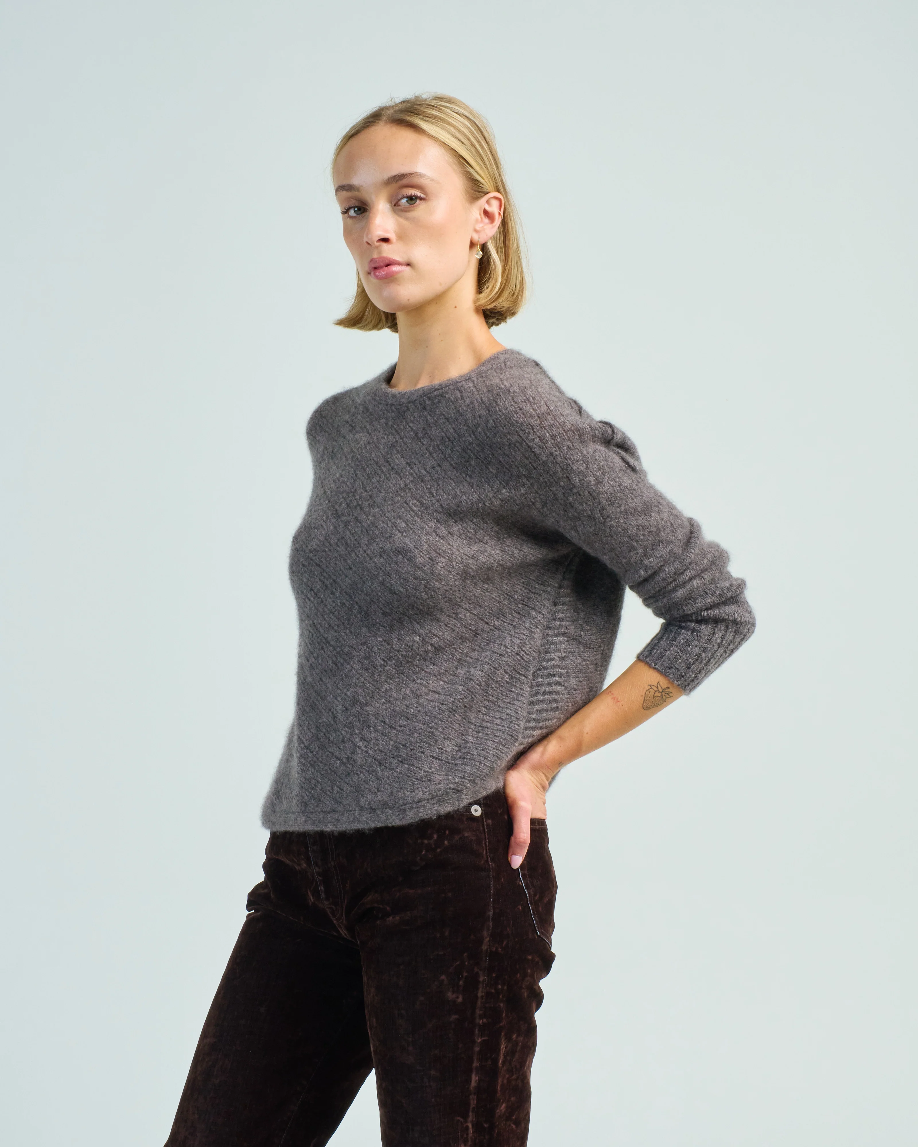 dreamy two tone pullover - Image 3