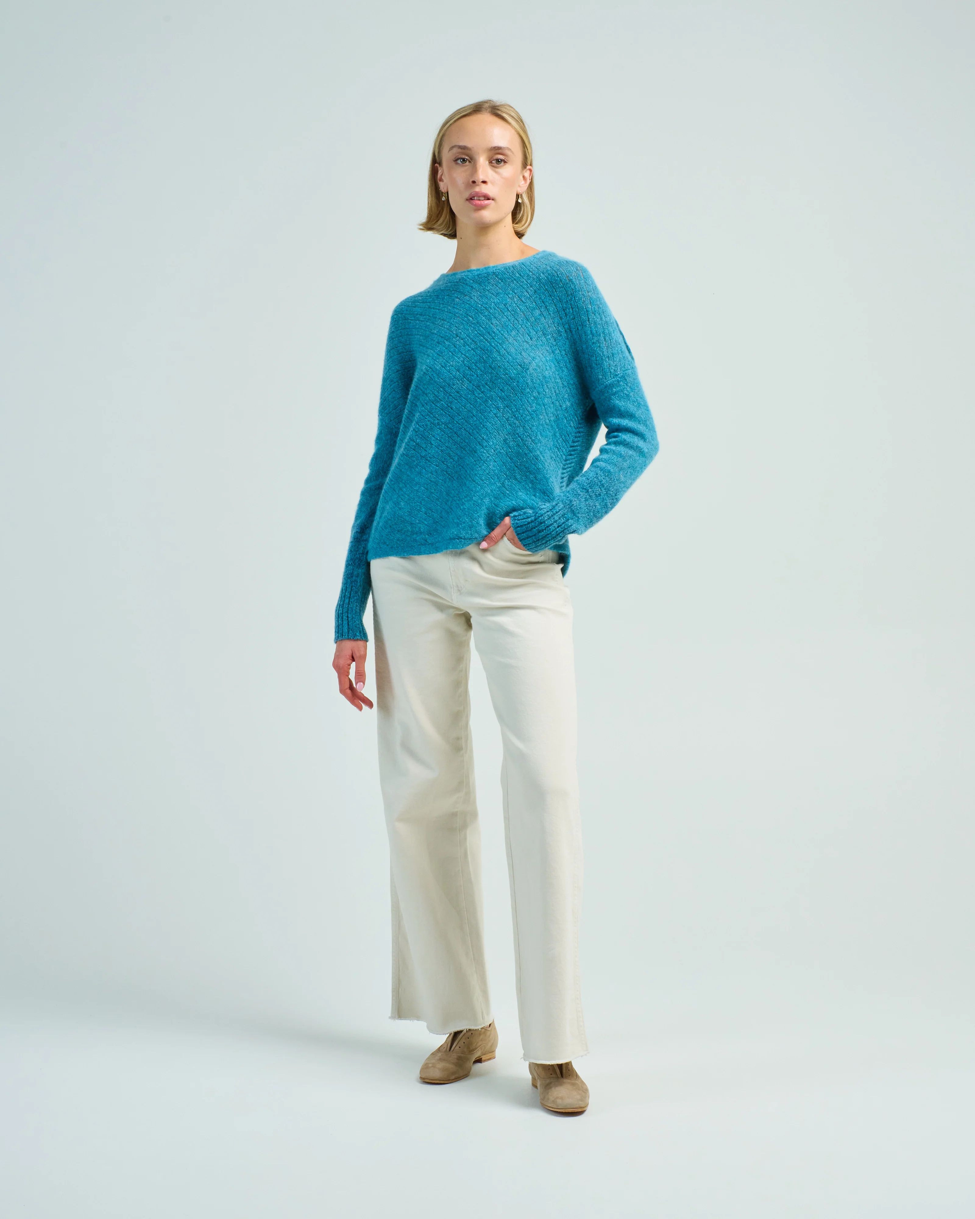 dreamy two tone pullover - Image 2