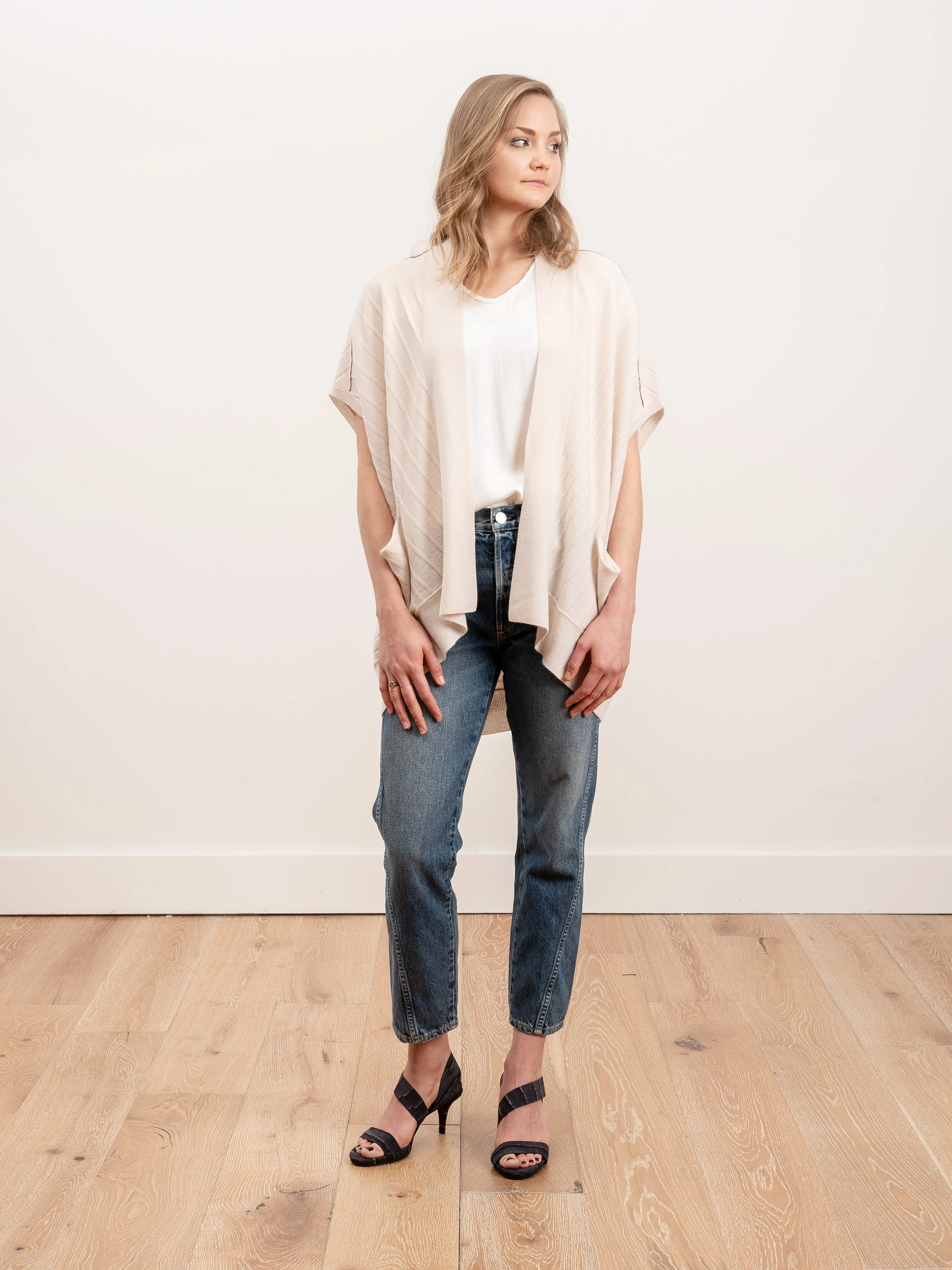 high low vest - cream - Image 2