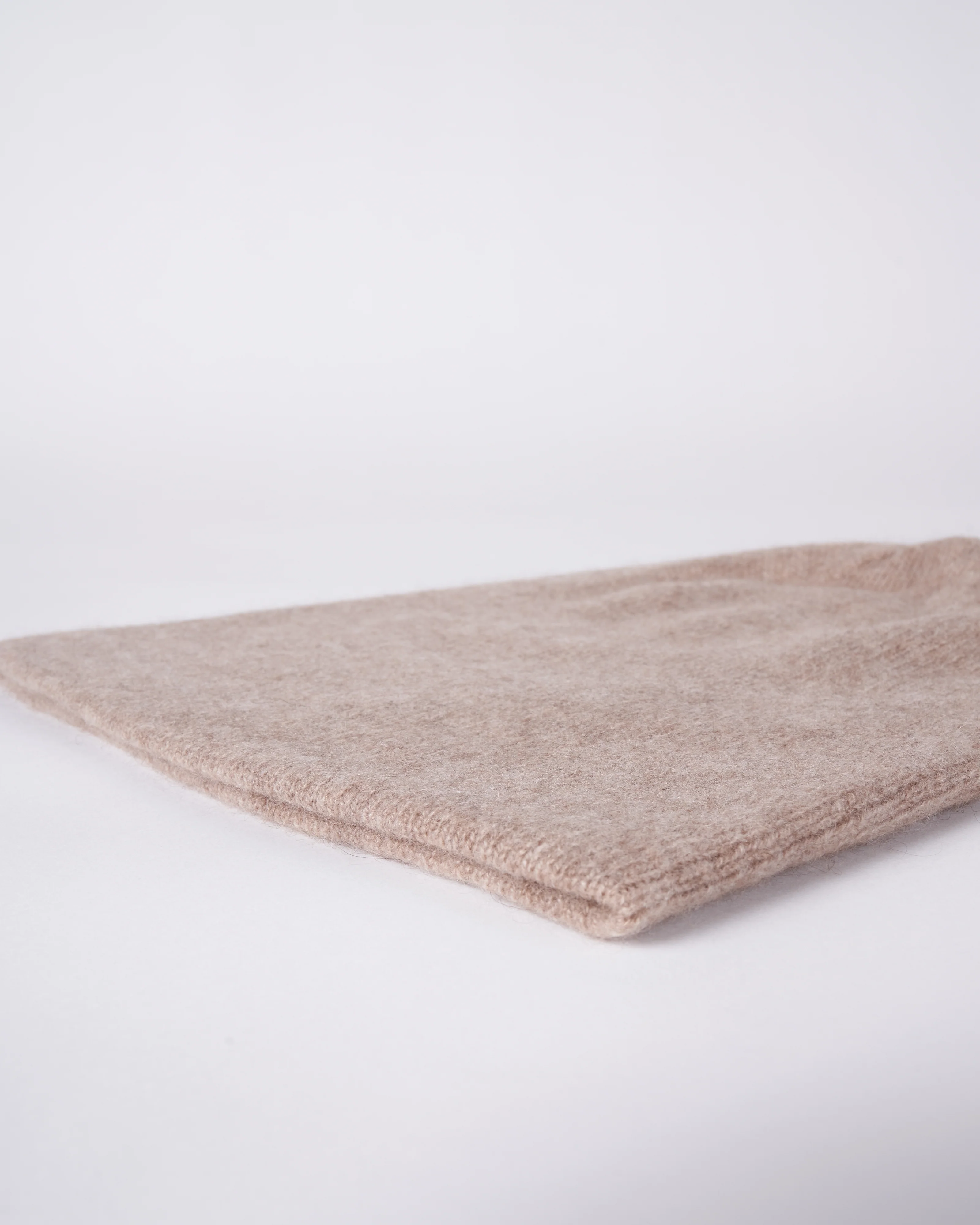 premium cashmere slouchy beanie - toast - Image 2