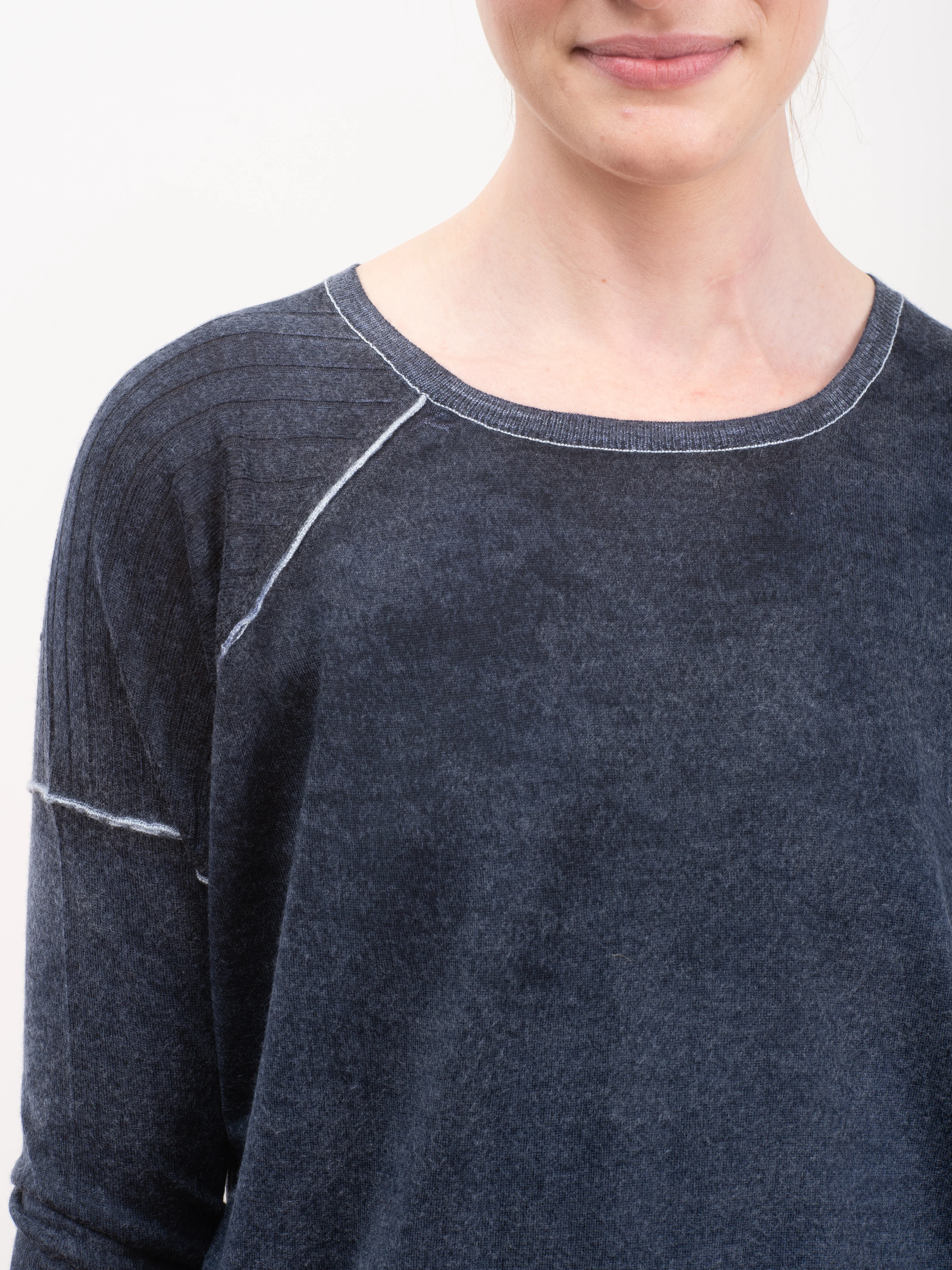 printed relaxed tee - midnight - Image 6