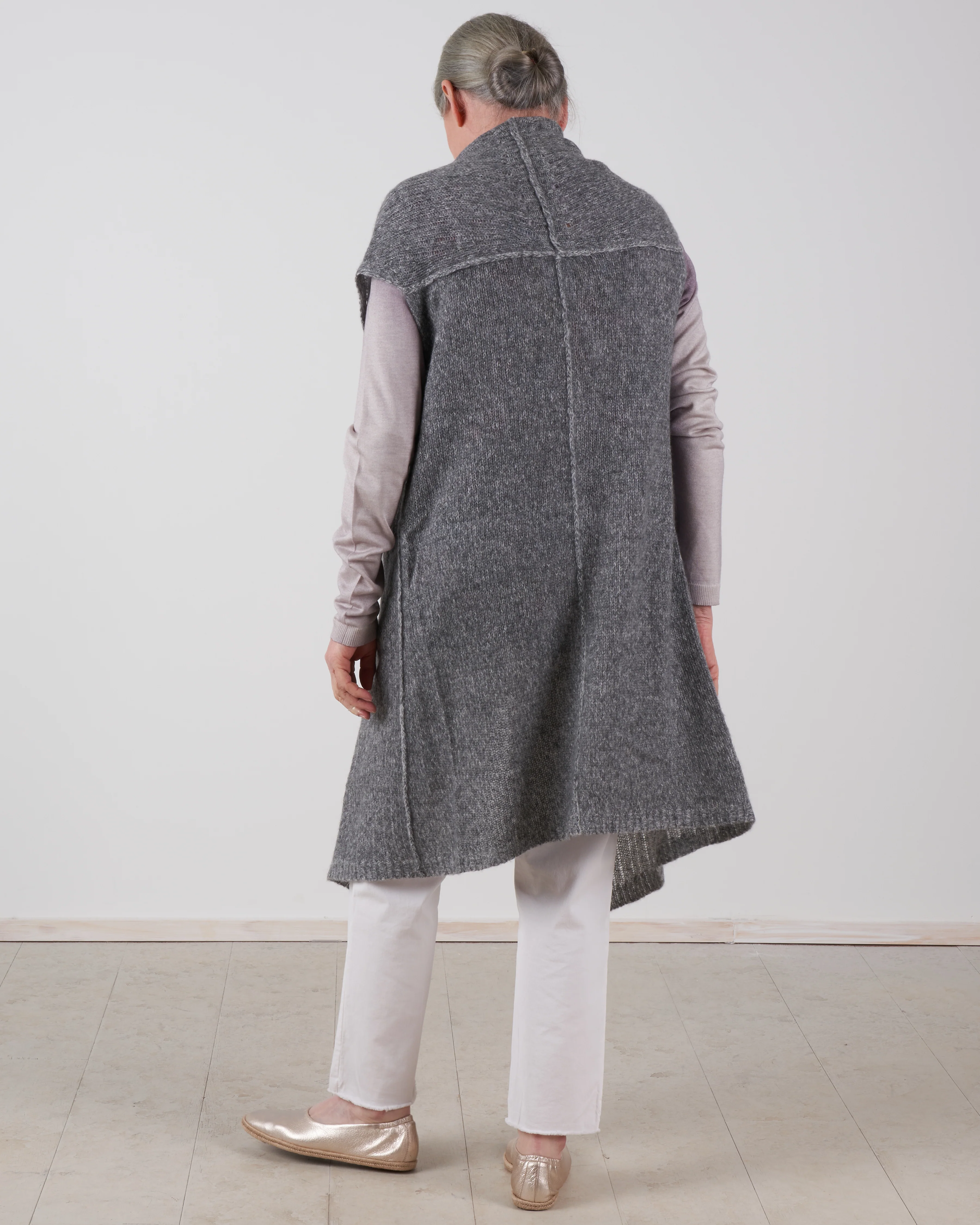 cashmere / silk vest - thunder - Image 2