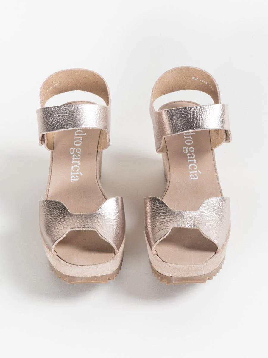 fama wedge - Image 3