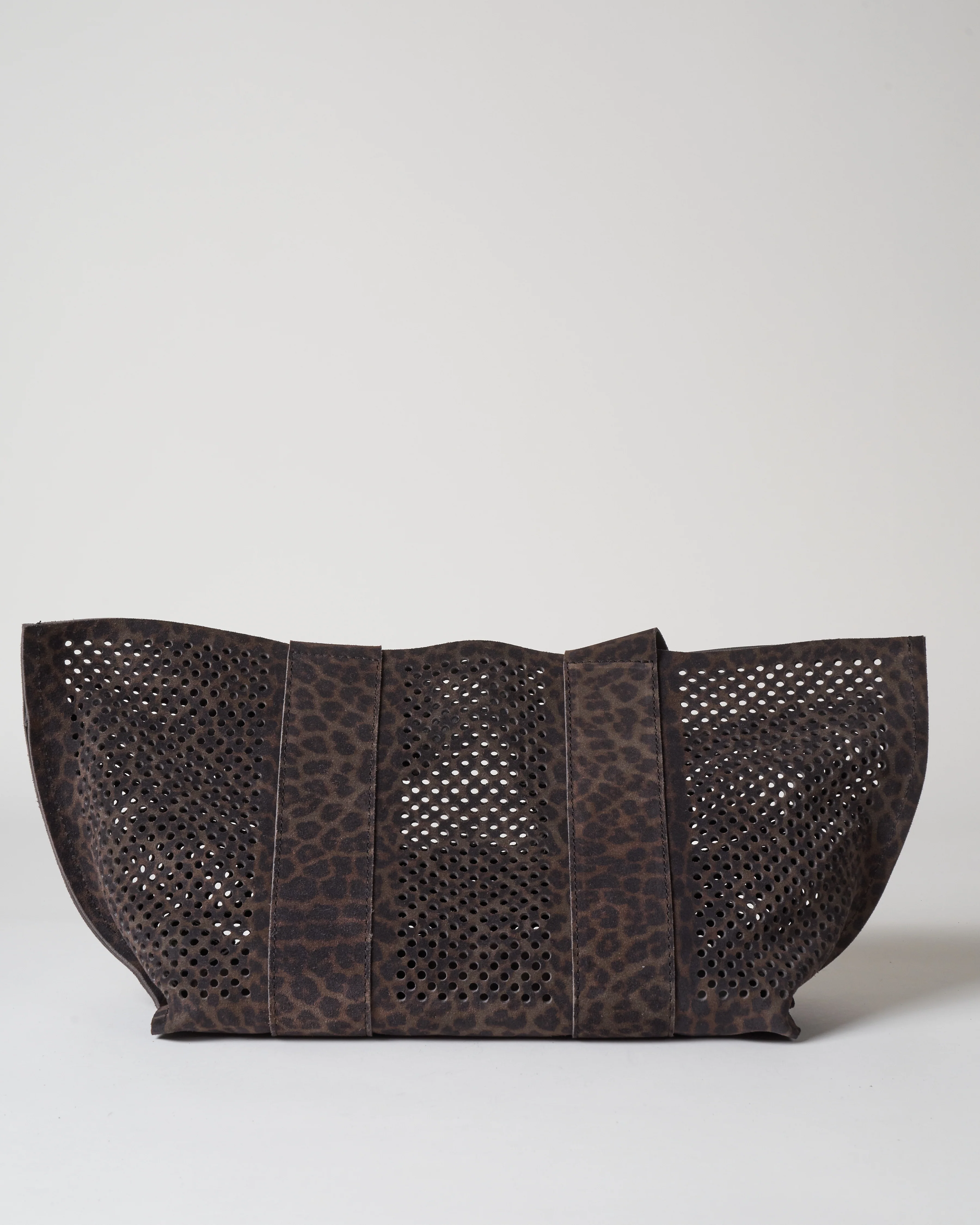 perfed tote - slate leopard castoro - Image 2