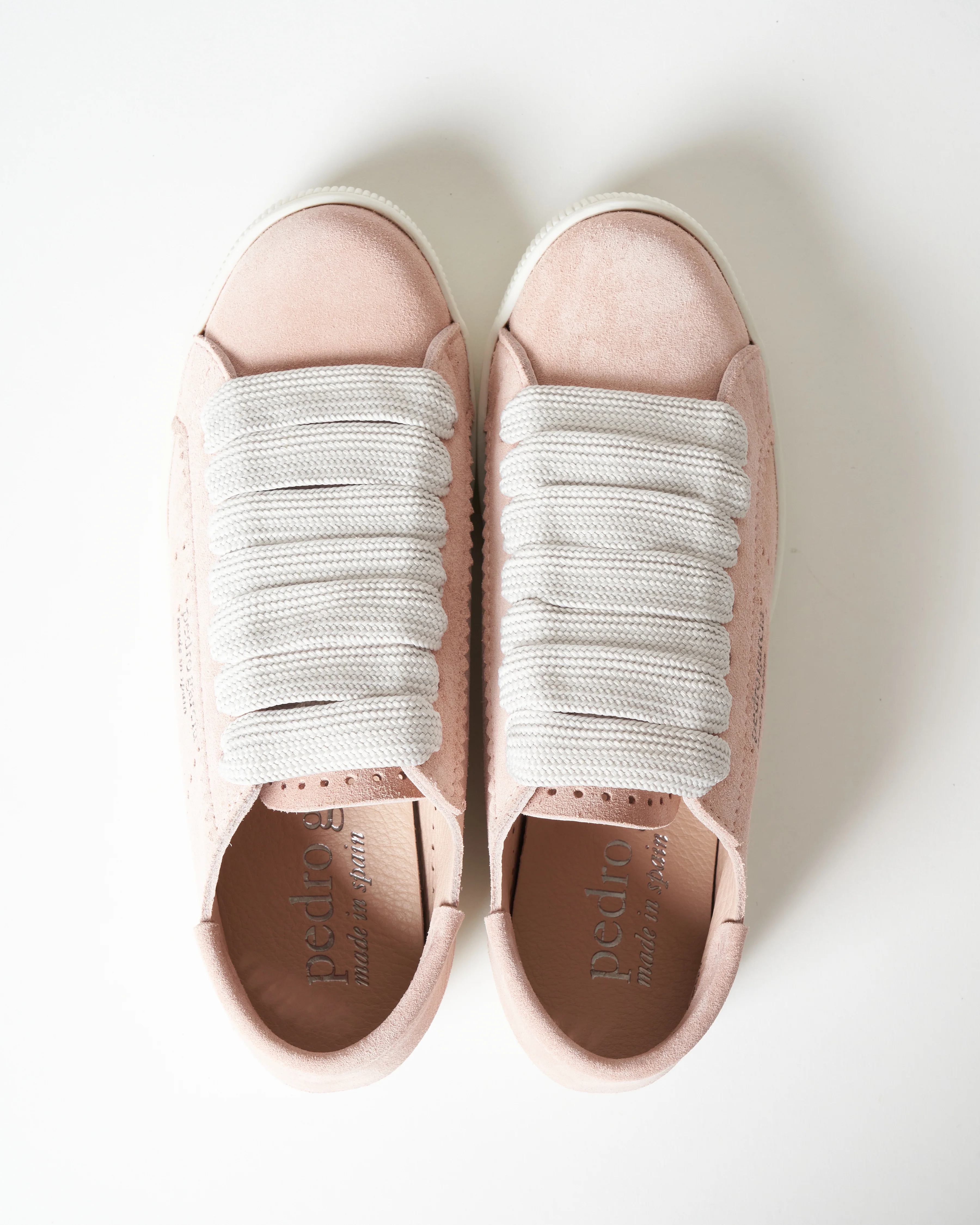 perry sneaker - angel castoro - Image 4