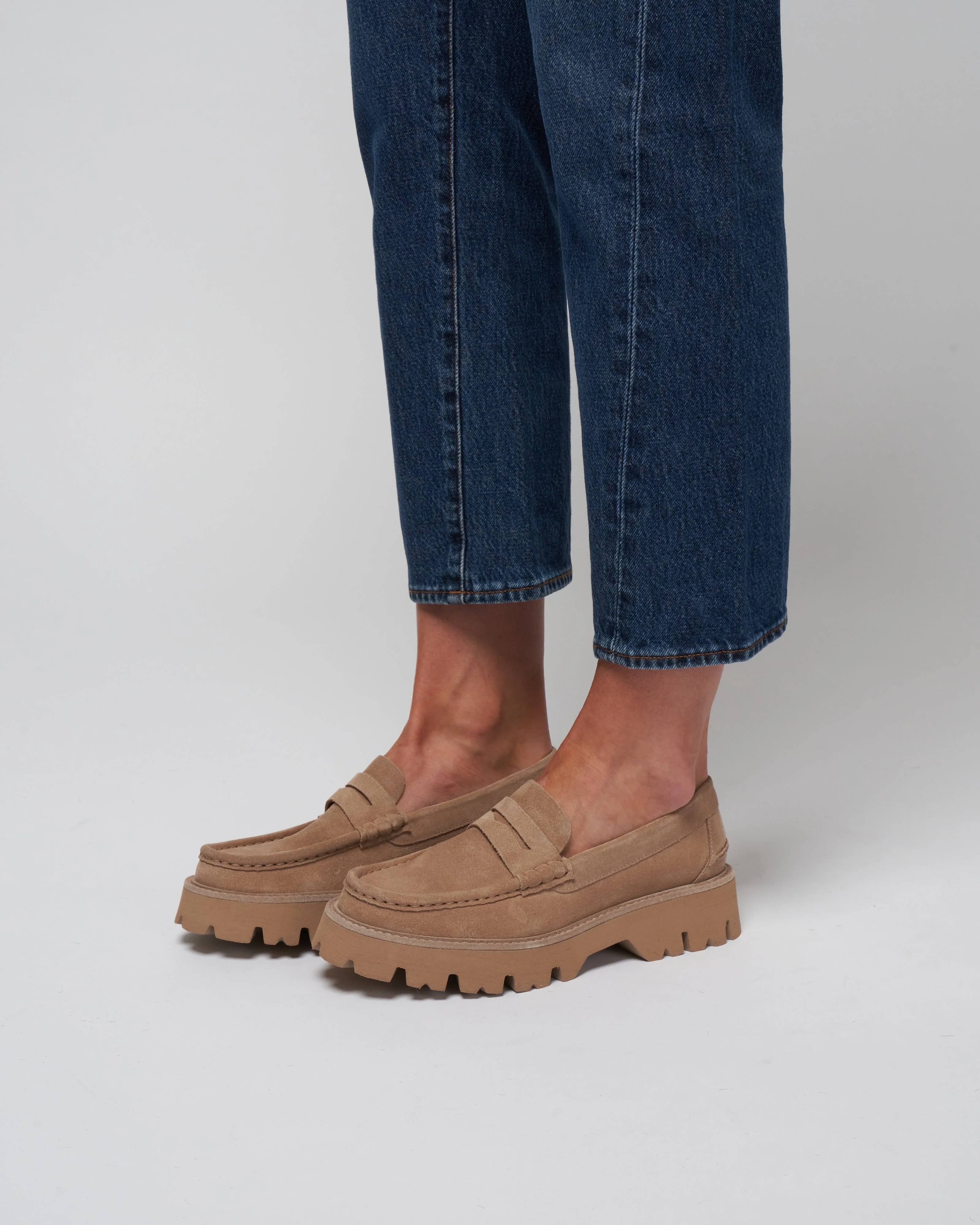 sebas loafer - desert velour - Image 2