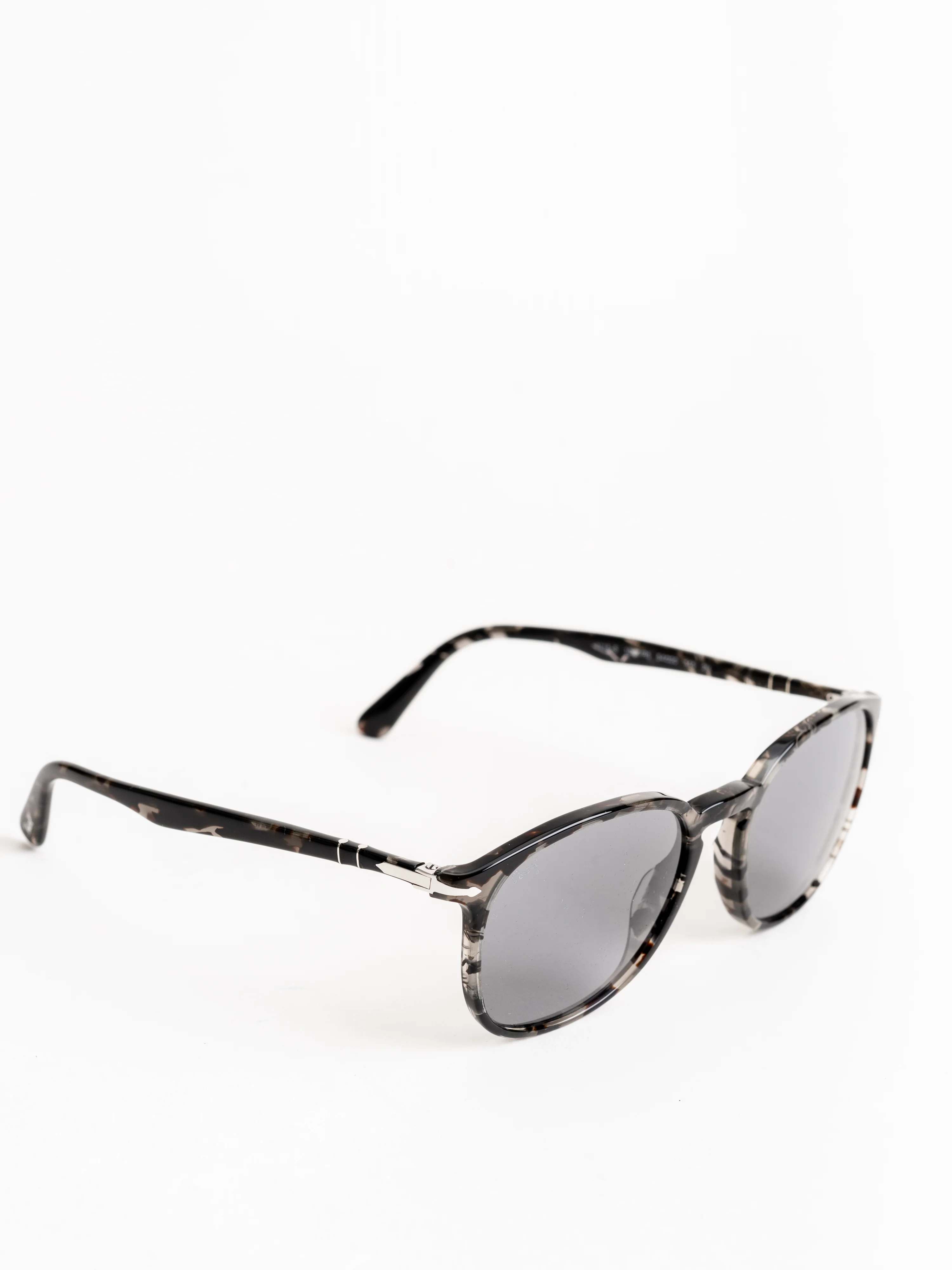 OPO3215S sunglasses - Image 2